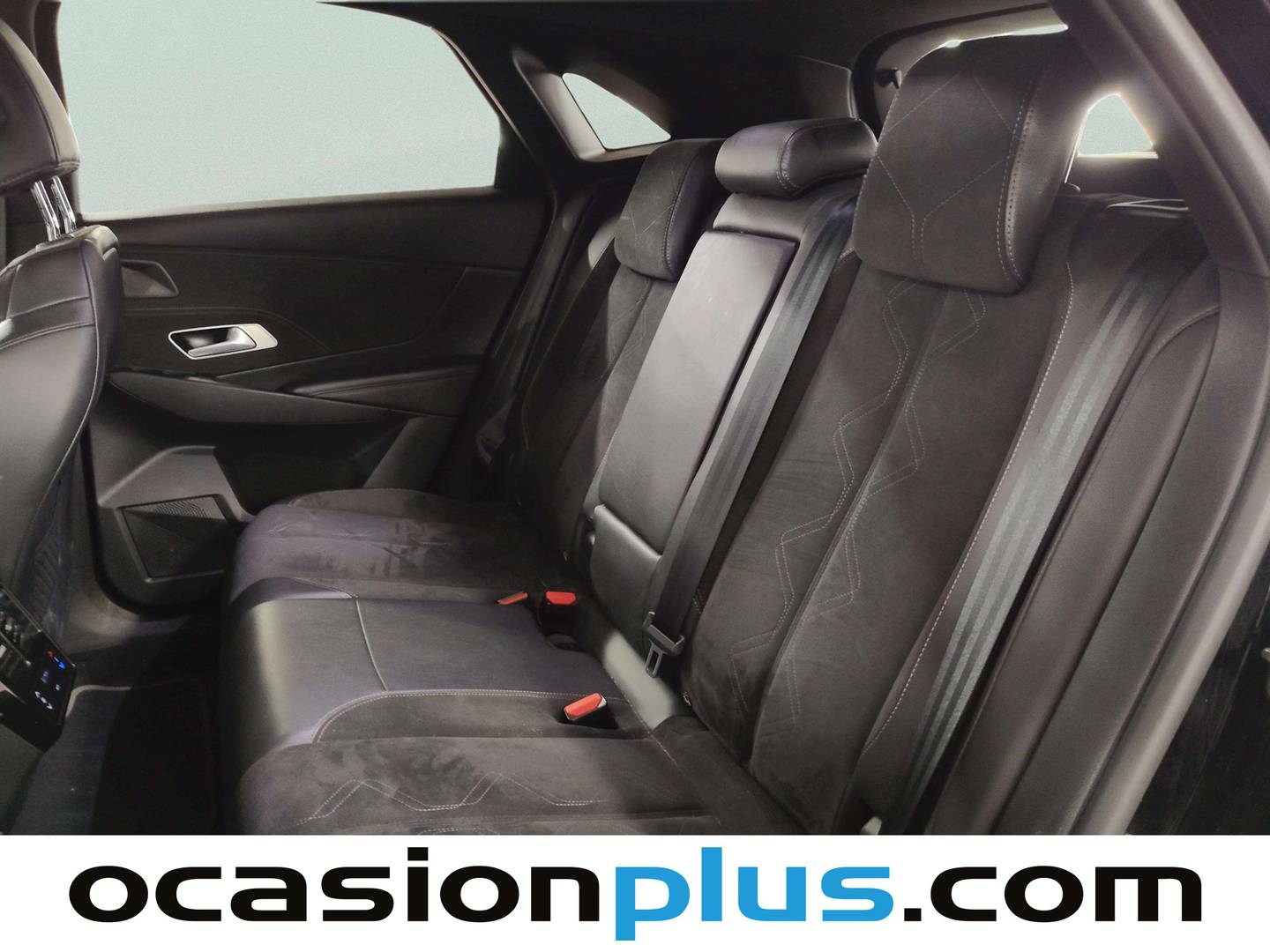 Foto DS DS 7 Crossback DS DS7 Crossback PureTech 180 Performance Line+ Auto (180 CV)