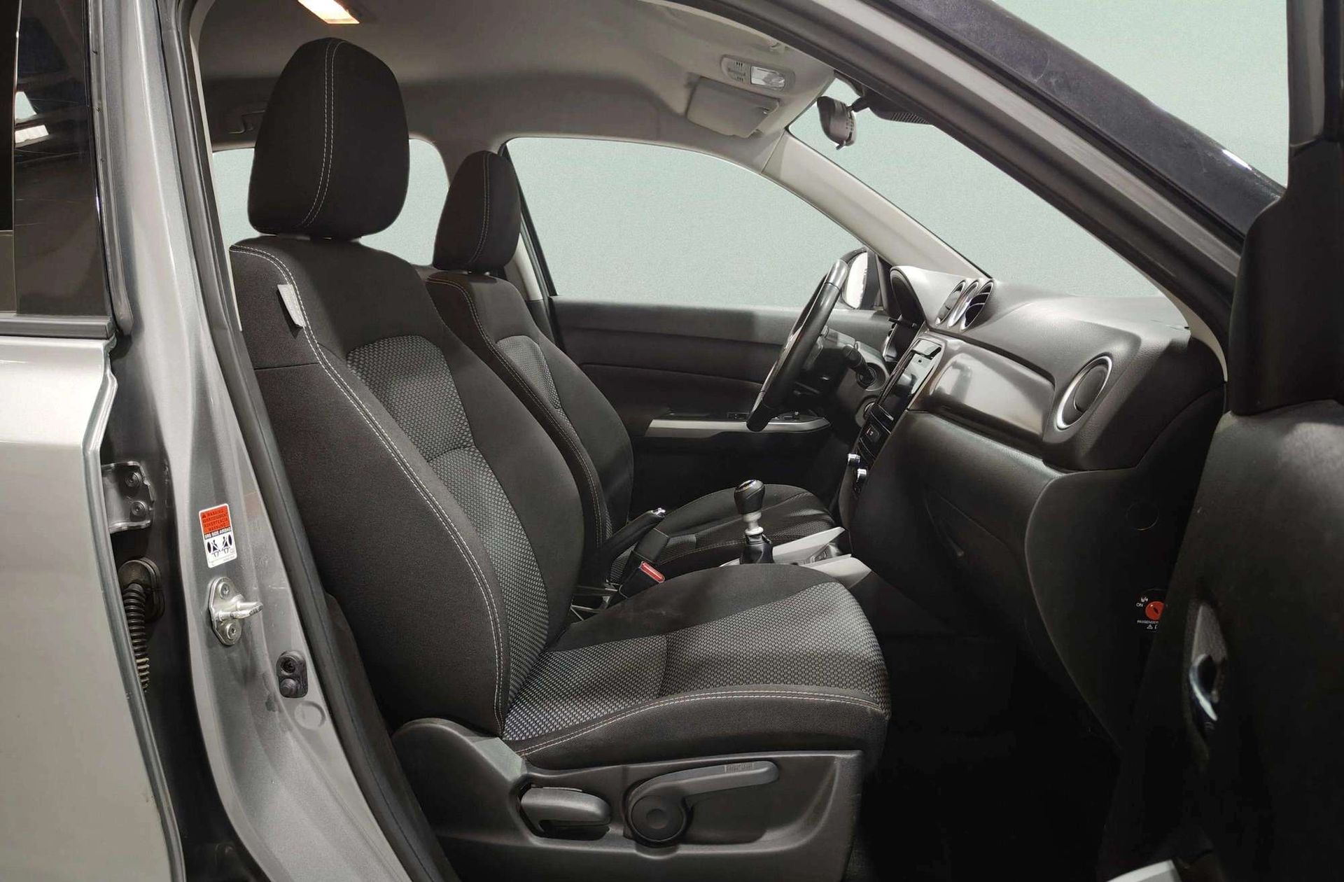 Suzuki Vitara 1.4 Turbo Mild Hybrid GLE - foto 19