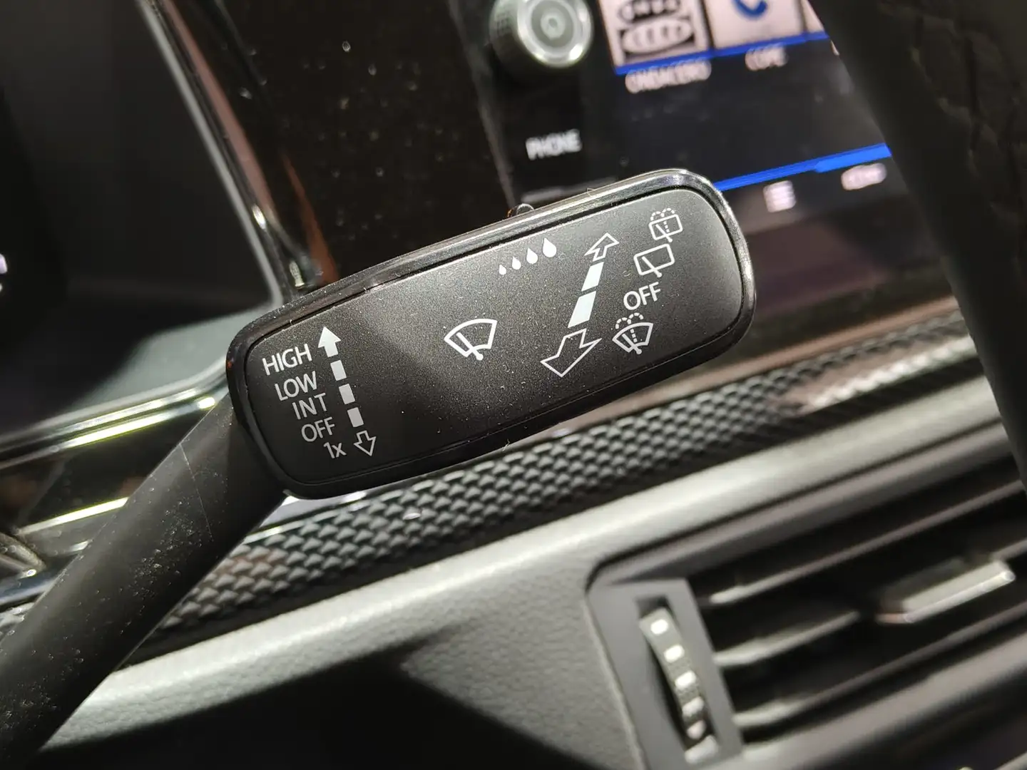 Foto Volkswagen Taigo Volkswagen Taigo ``Más`` 1.0 TSI (95 CV)