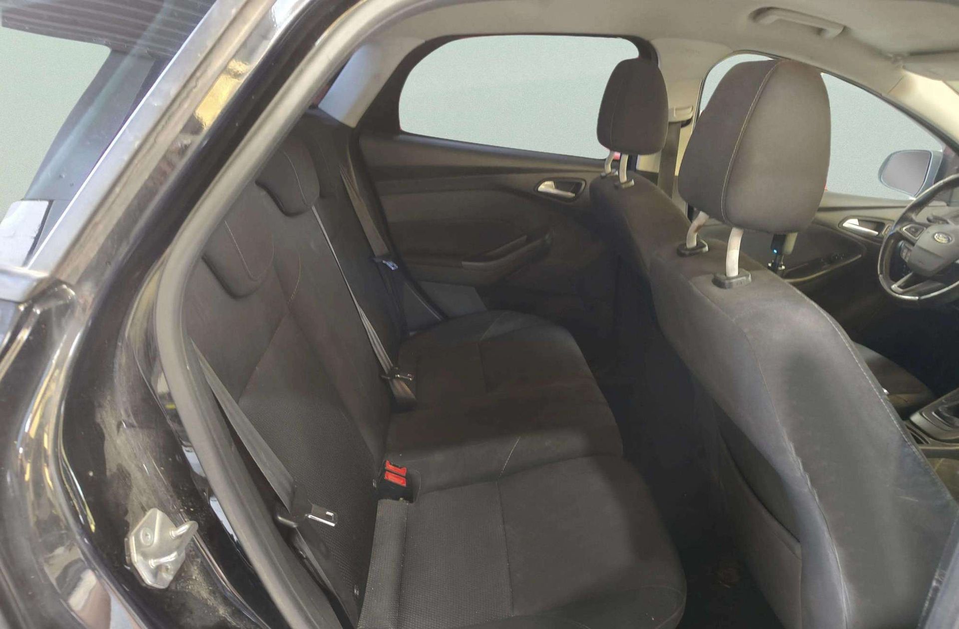 Ford Focus 1.5 TDCi Trend+ - foto 14