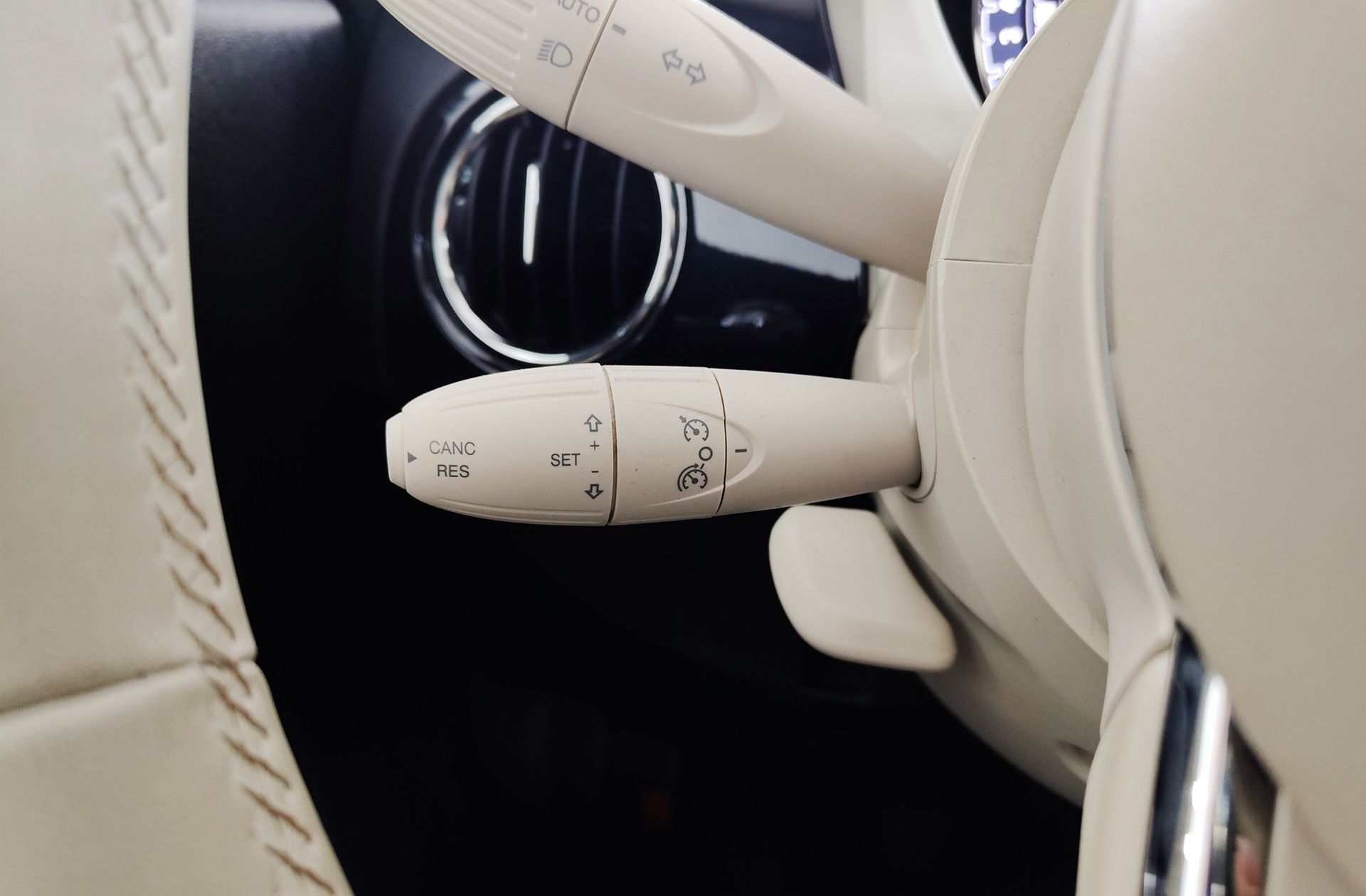 Fiat 500 Dolcevita 1.0 Hybrid - foto 22