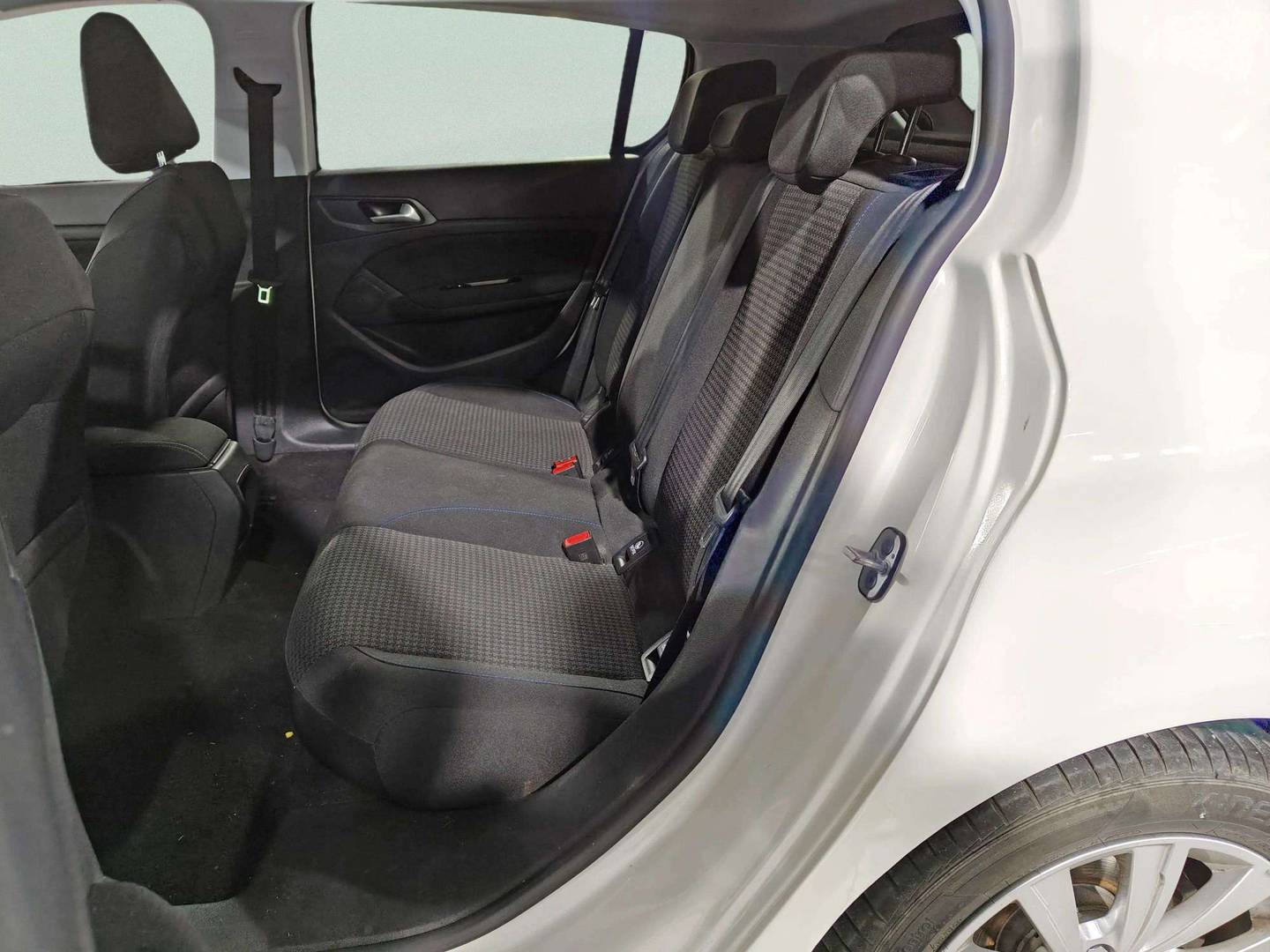 Foto Peugeot 308 Peugeot 308 PureTech 130 S&S Style (130 CV)