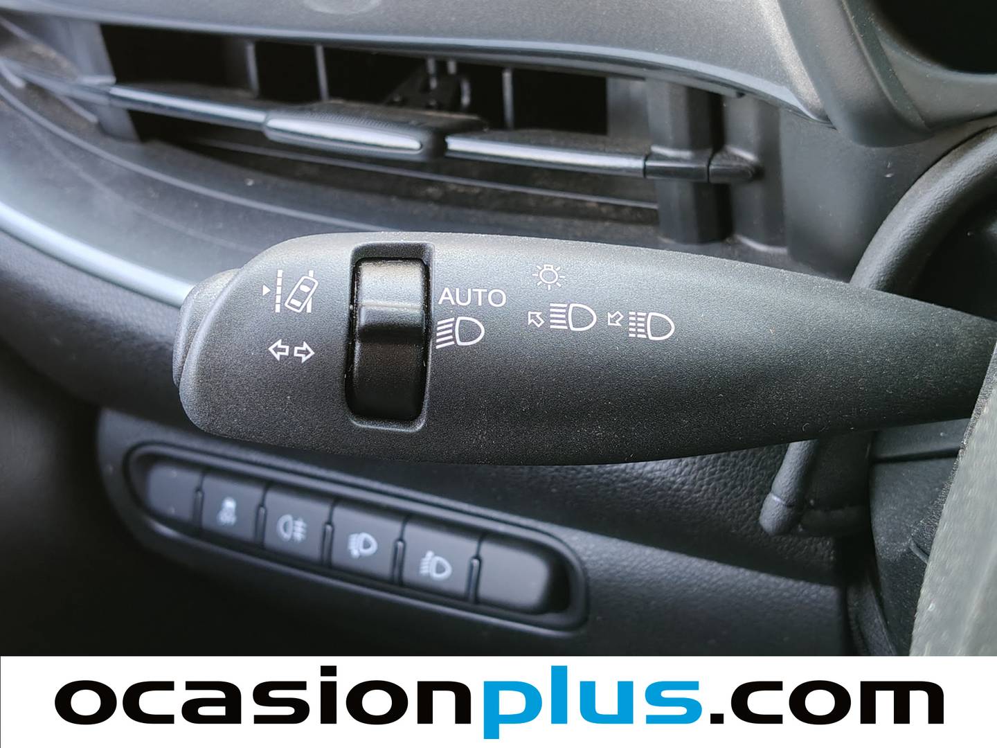 Equipamiento del Fiat 500 Electrico Fiat 500 Electrico Monotrim 320km (118 CV)