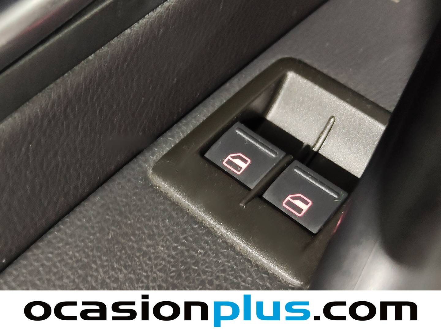 Foto Volkswagen Scirocco Volkswagen Scirocco R-Line 2.0 TDI BMT (150 CV) DSG