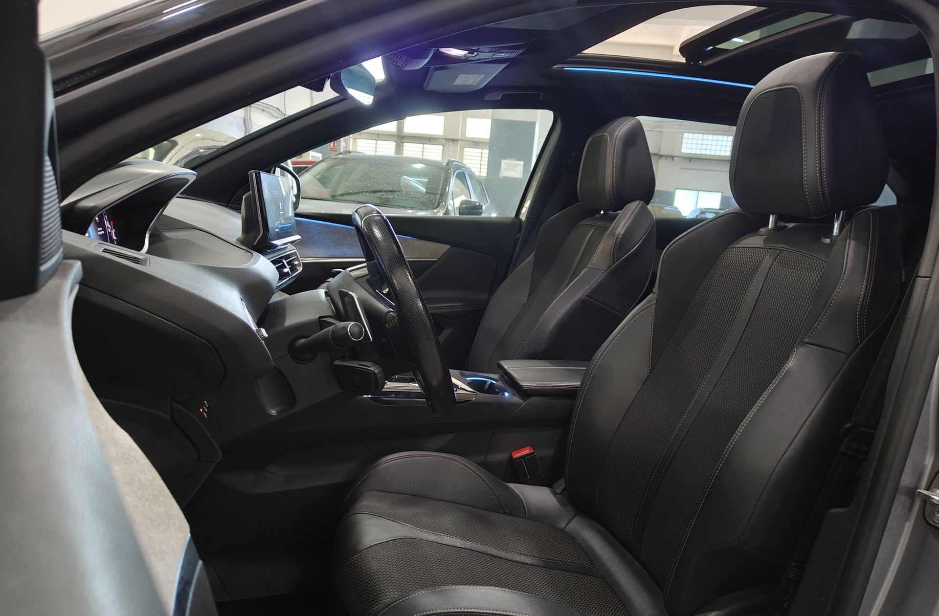 Peugeot 3008 PureTech 130 GT EAT8 - foto 12