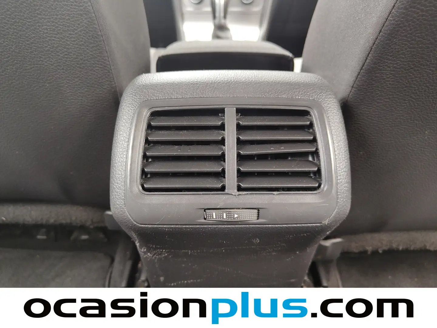 Foto Volkswagen Golf Volkswagen Golf Business & Navi 1.6 TDI BMT (110 CV) DSG