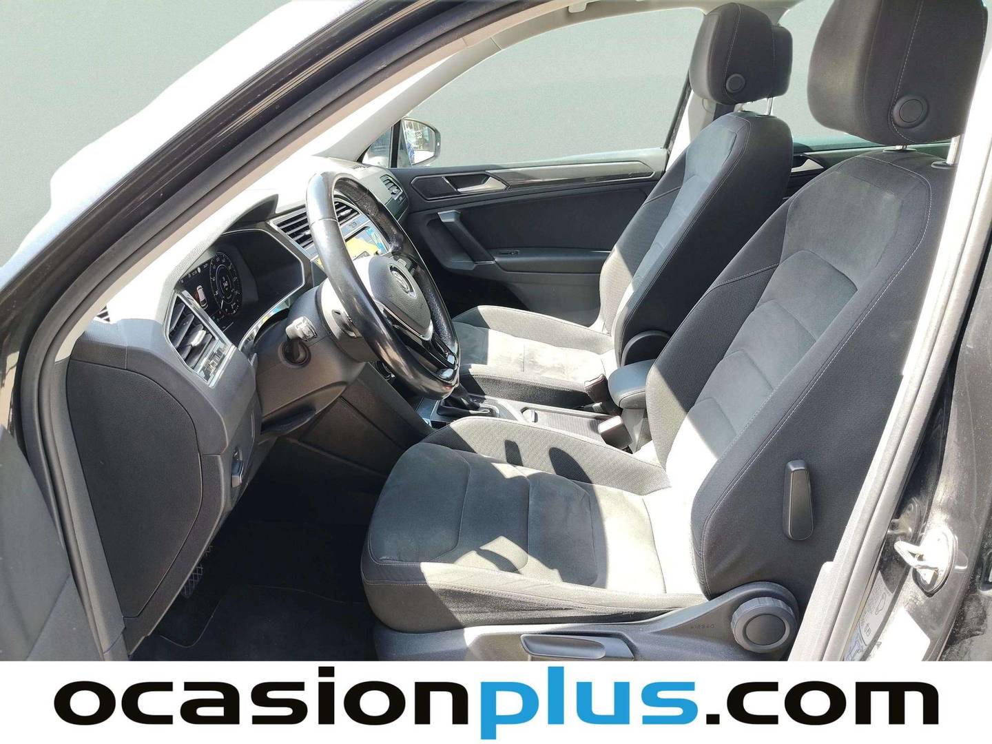 Foto asientos delanteros Volkswagen Tiguan Volkswagen Tiguan Sport 2.0 TDI (150 CV) DSG Pack R-Line