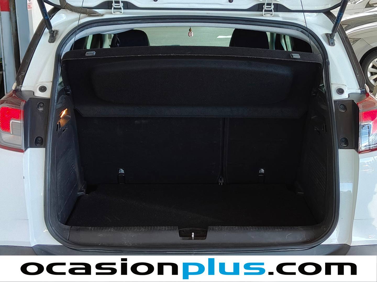 Fotos maletero Opel Crossland X Opel Crossland X 1.6 Turbo S&S Excellence (120 CV)