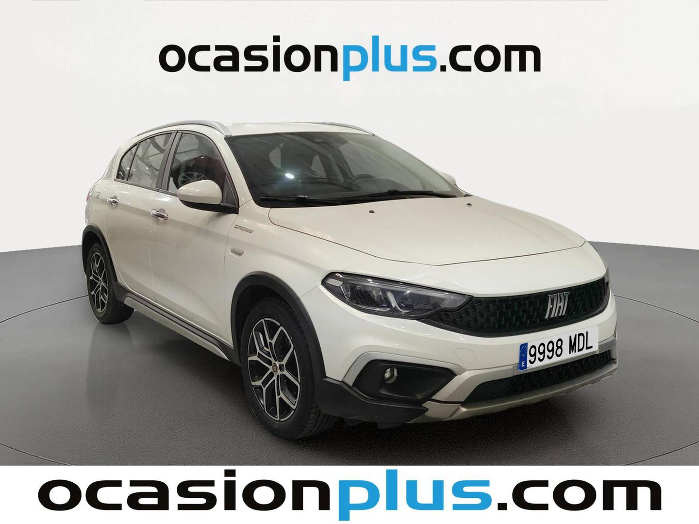 Foto delantera Fiat Tipo Fiat Tipo 1.0 Cross (100 CV) derecha