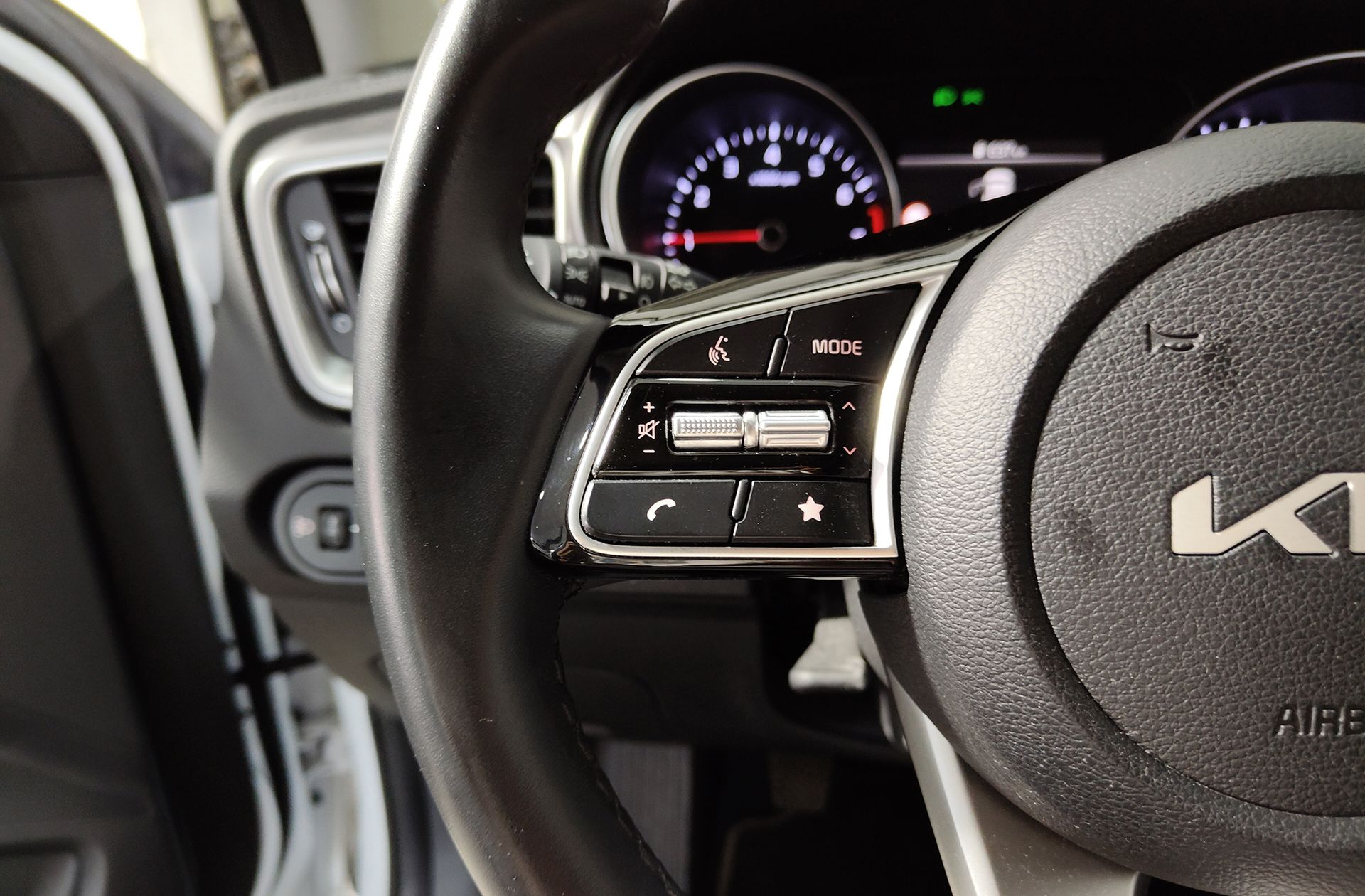 Kia XCeed 1.0 T-GDi Drive - foto 26