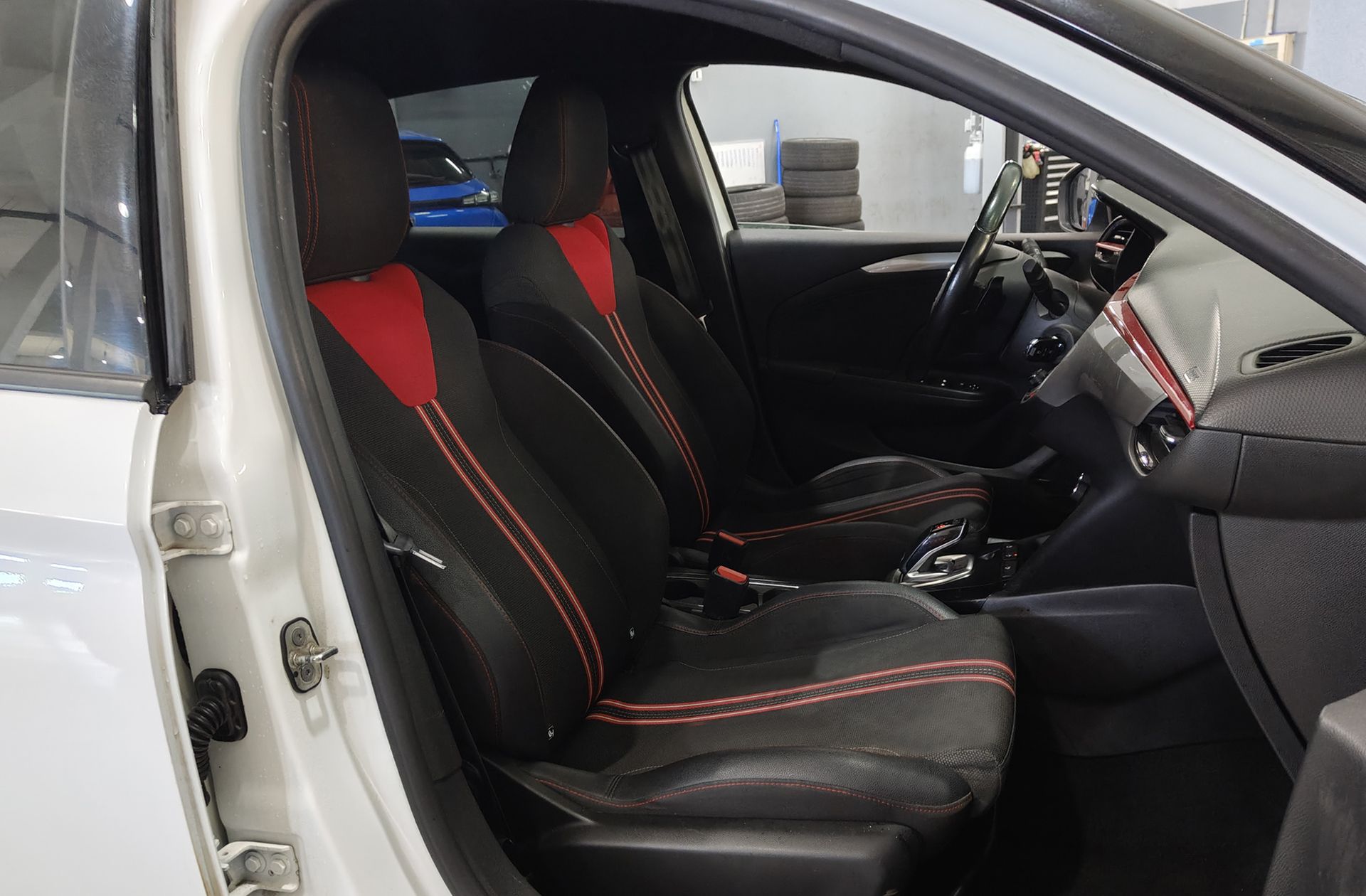 Opel Corsa 1.2 Turbo XHT GS-Line - foto 19