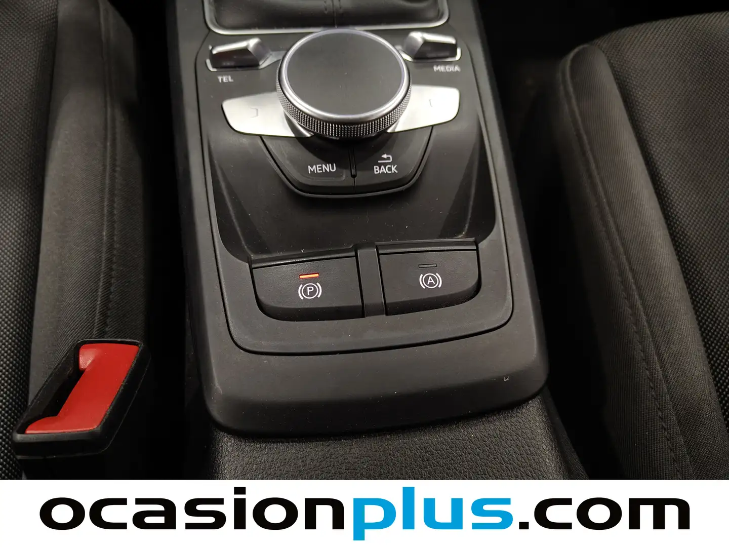 Foto Audi Q2 Audi Q2 Advanced 30 TDI (116 CV)