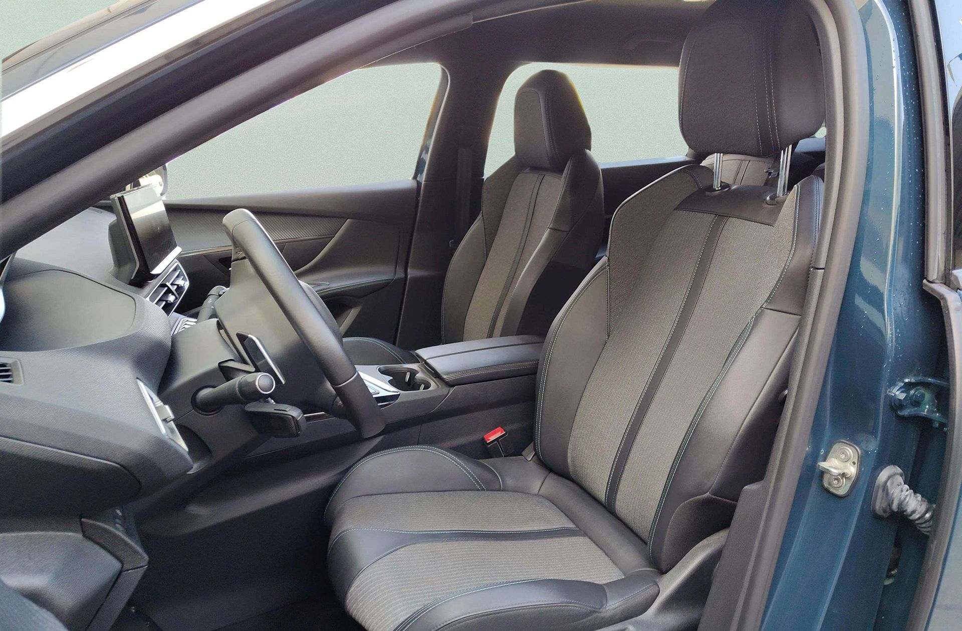 Peugeot 5008 1.2 Allure Pack eDCS6 7 plazas - foto 13