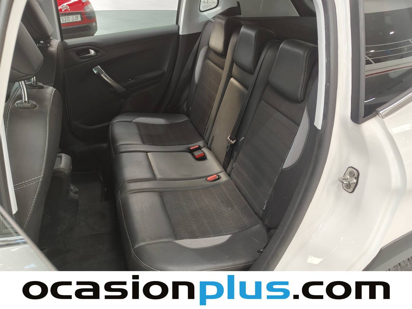 Foto asientos traseros Peugeot 2008 Peugeot 2008 PureTech 110 S&S Allure (110 CV)