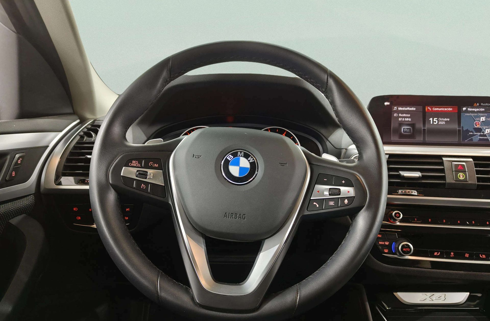 BMW X4 xDrive20d - foto 24