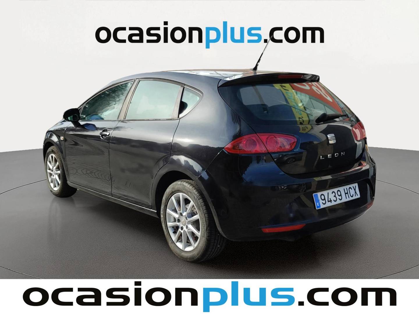 Foto trasera Seat León Seat León 1.6 TDI Style (105 CV) izquierda