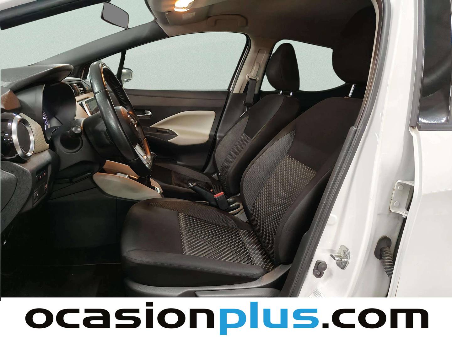 Foto asientos delanteros Nissan Micra Nissan Micra 1.0 G Acenta (71 CV)