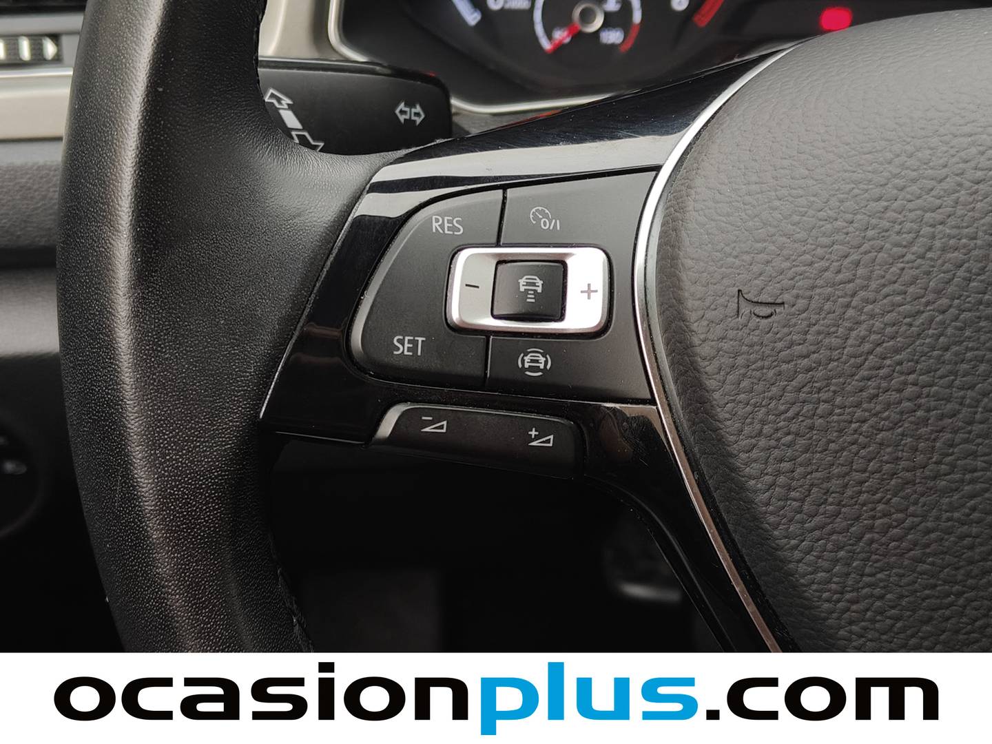 Foto Volkswagen T-Roc Volkswagen T-Roc Advance 2.0 TDI (150 CV) DSG