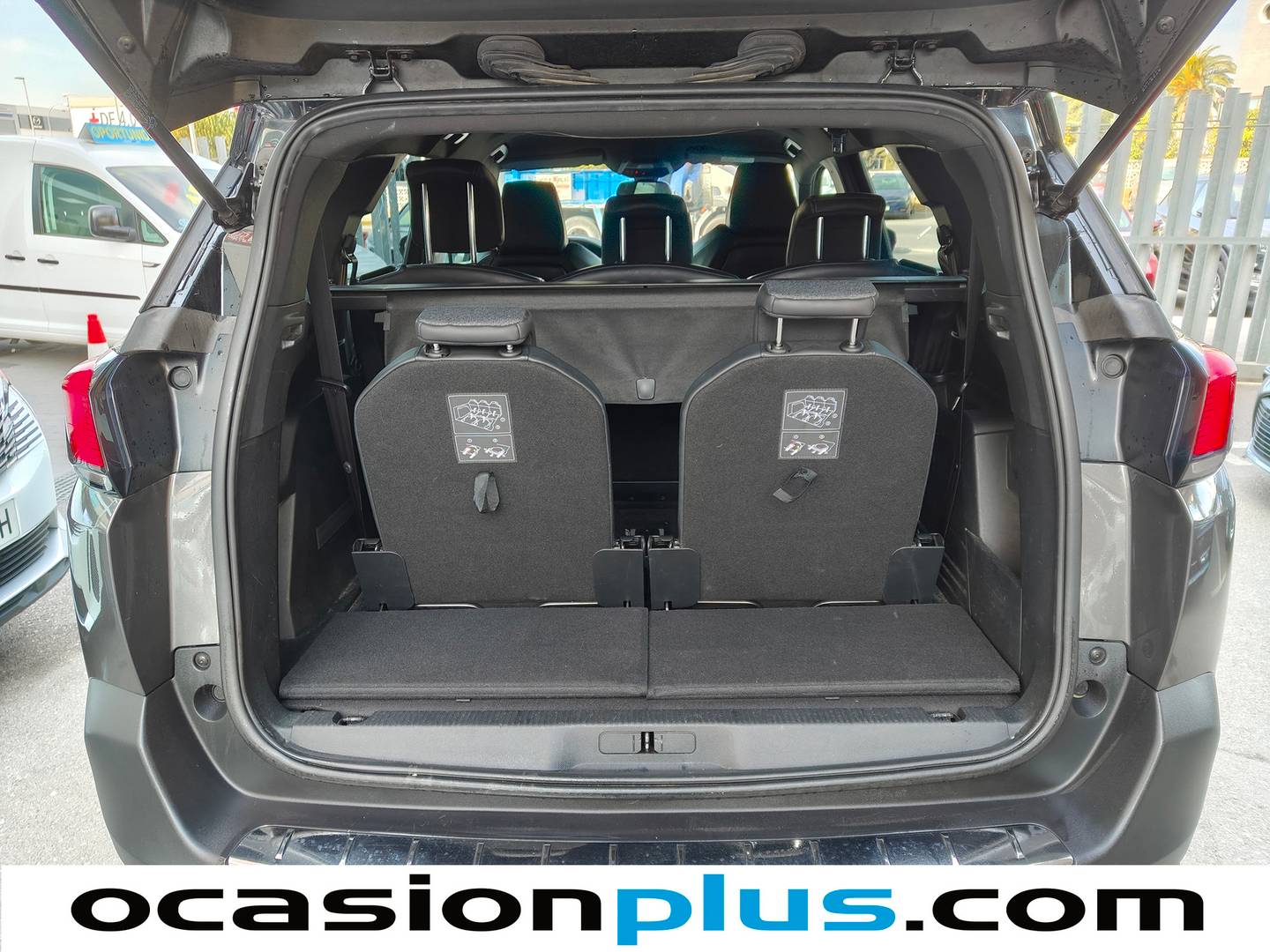 Foto Peugeot 5008 Peugeot 5008 1.5L BlueHDi S&S GT Line  (130 CV) 7 Plazas siete plazas