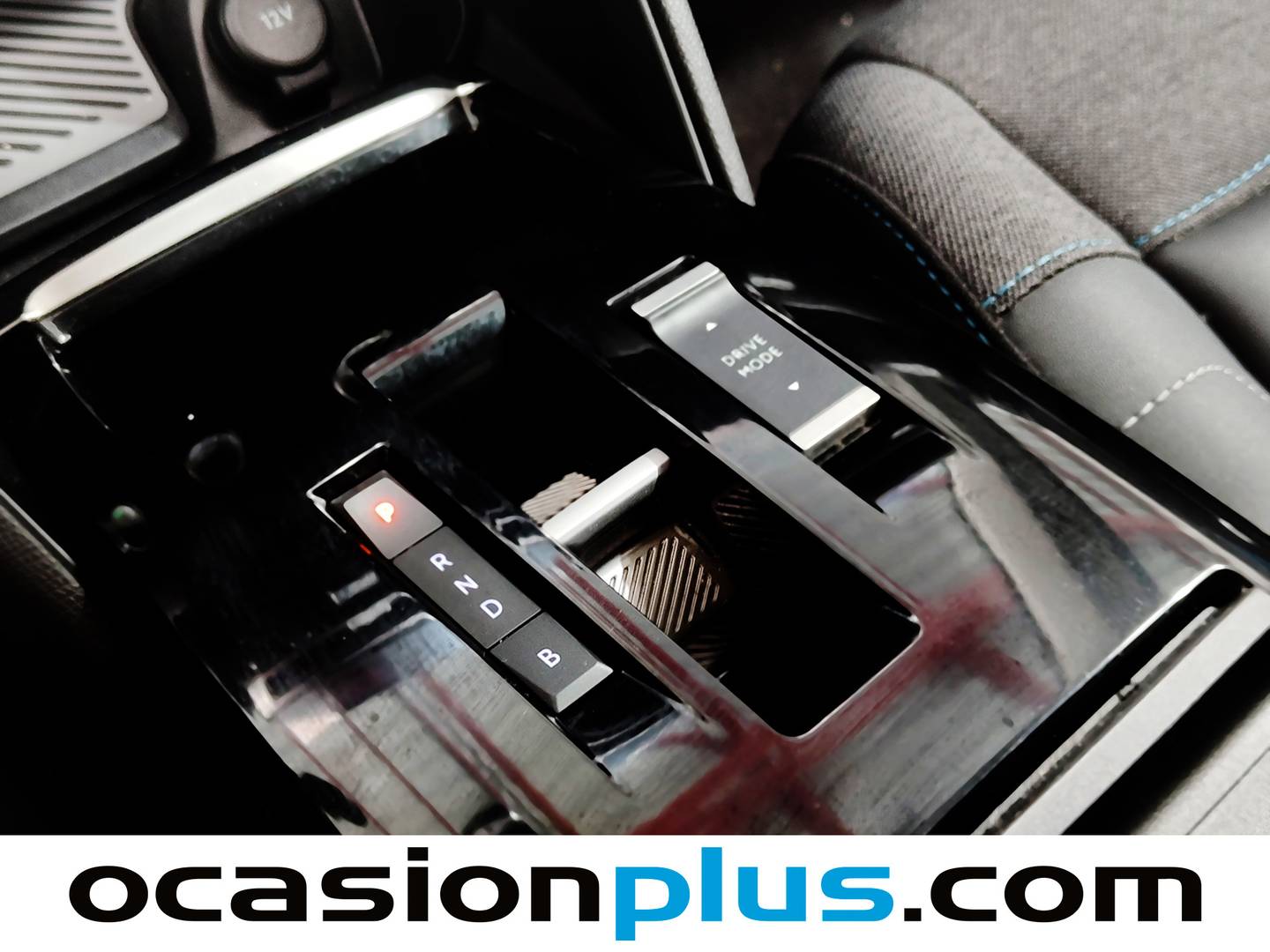 Foto Citroën ë-C4 Citroen ë-C4 eléctrico 50kWh Shine (136 CV)