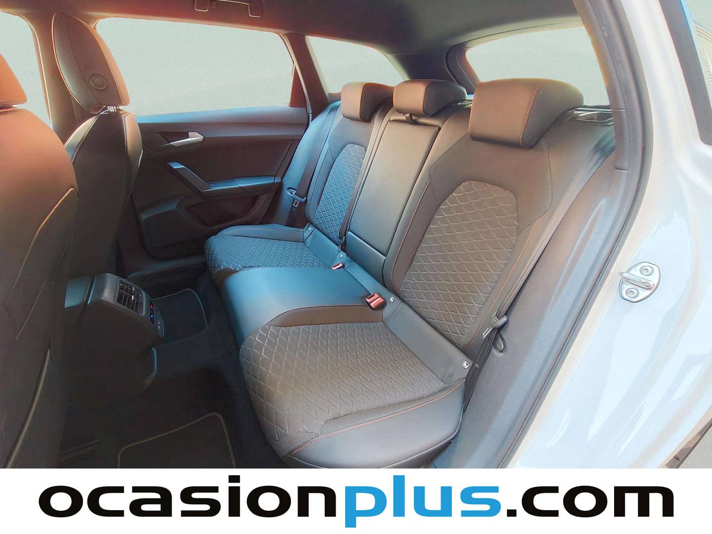 Foto asientos traseros Seat León Seat León ST 1.5 TGI GNC S&S FR DSG (130 CV)
