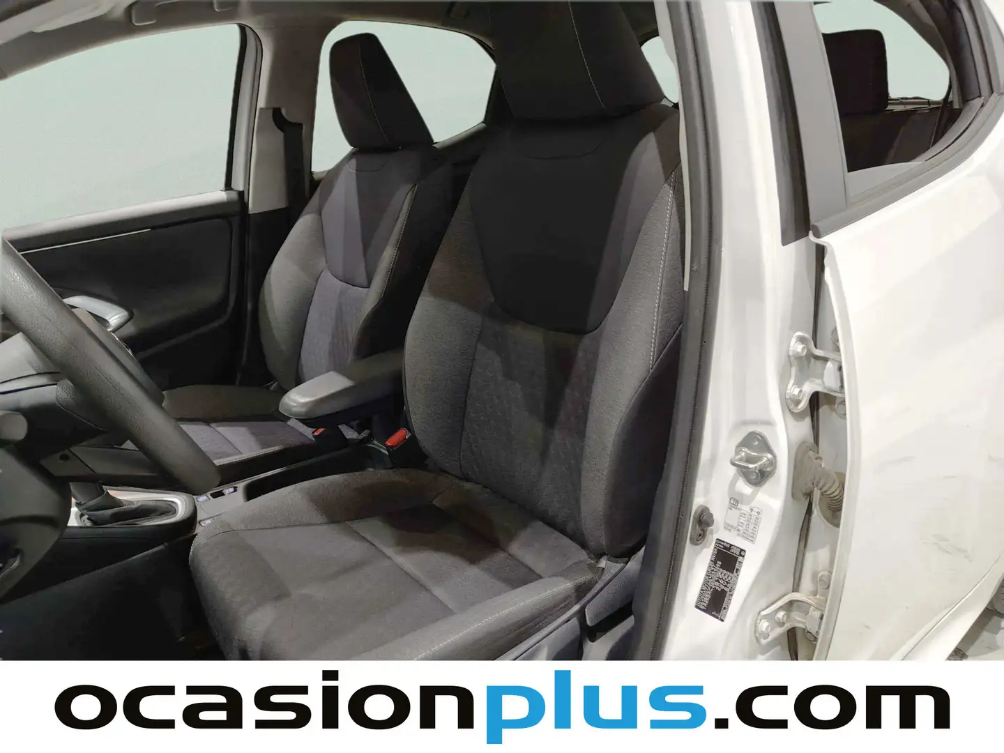 Foto Toyota Yaris Toyota Yaris 120H Business Plus (116 CV)