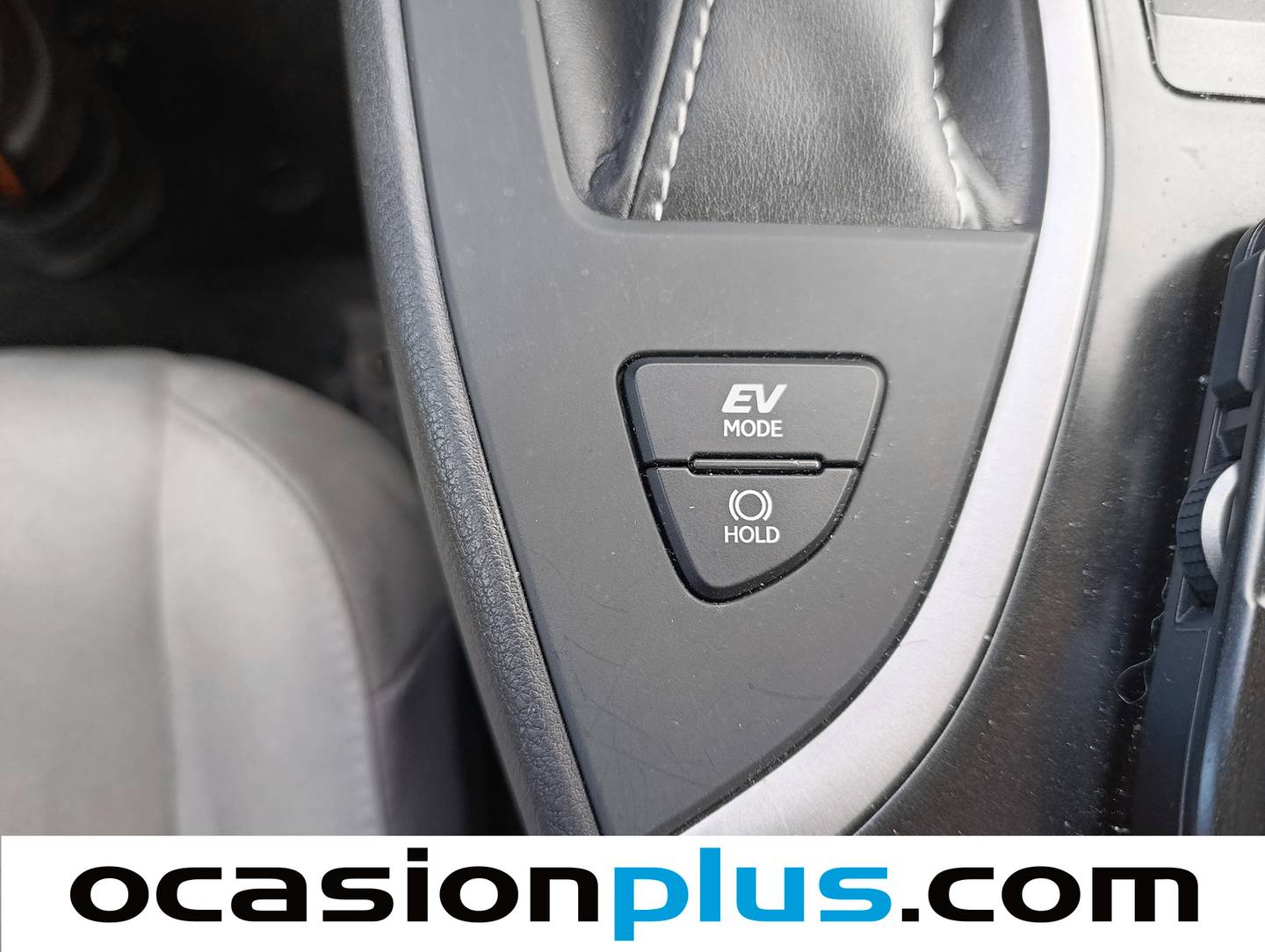 Foto Lexus UX Lexus UX 250h Business 2WD (184 CV)