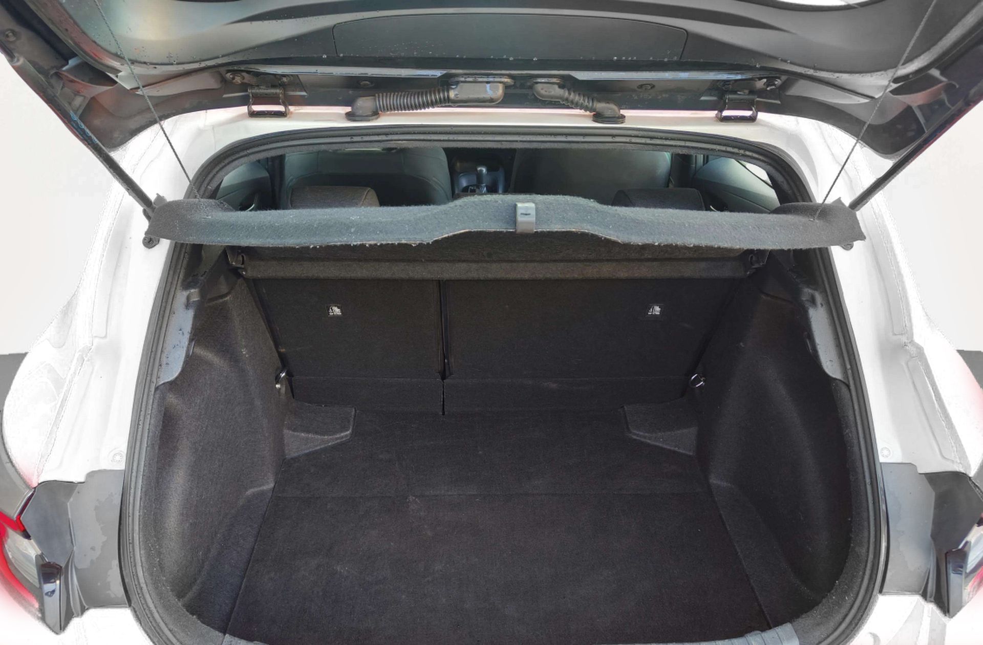 Toyota Corolla 140H Active Plus - foto 17