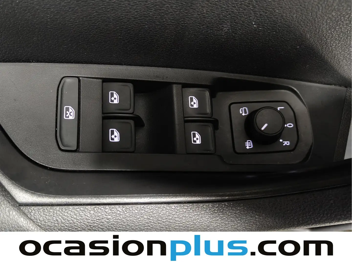 Foto Skoda Karoq Skoda Karoq 1.5 TSI ACT Style (150 CV)