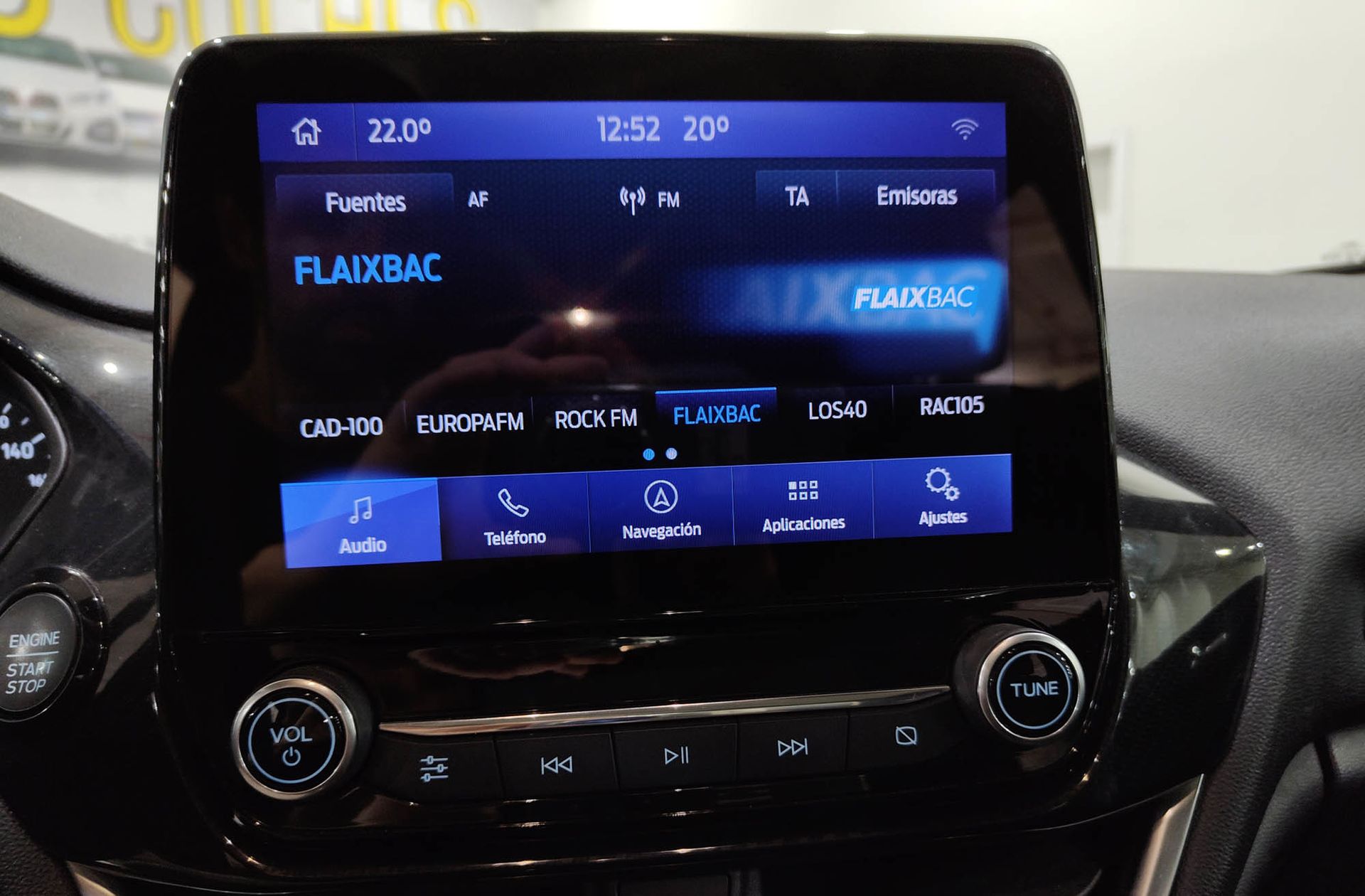 Ford Fiesta 1.0 EcoBoost MHEV ST-Line X - foto 33