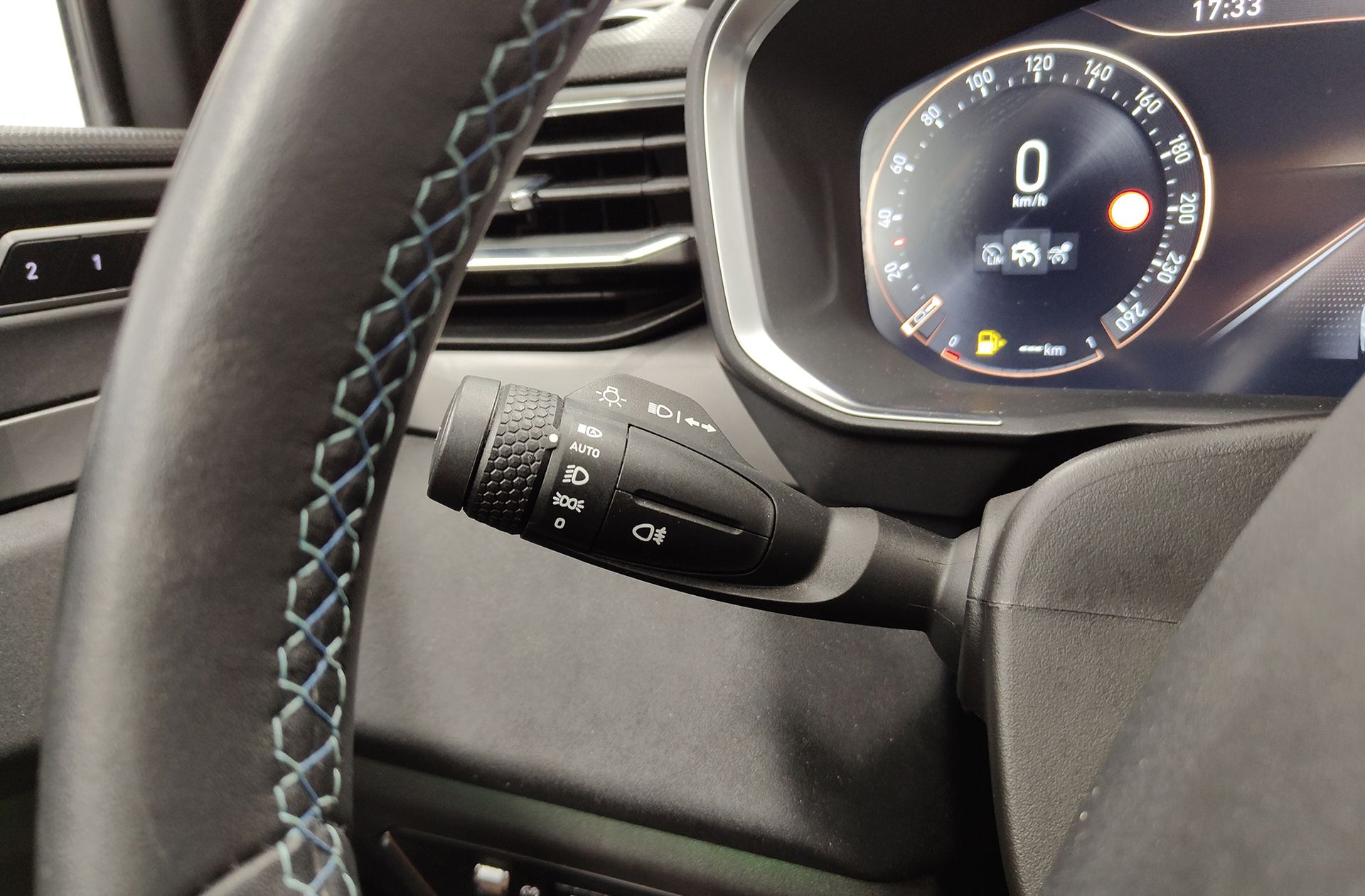 Lynk & Co 01 1.5 PHEV - foto 30