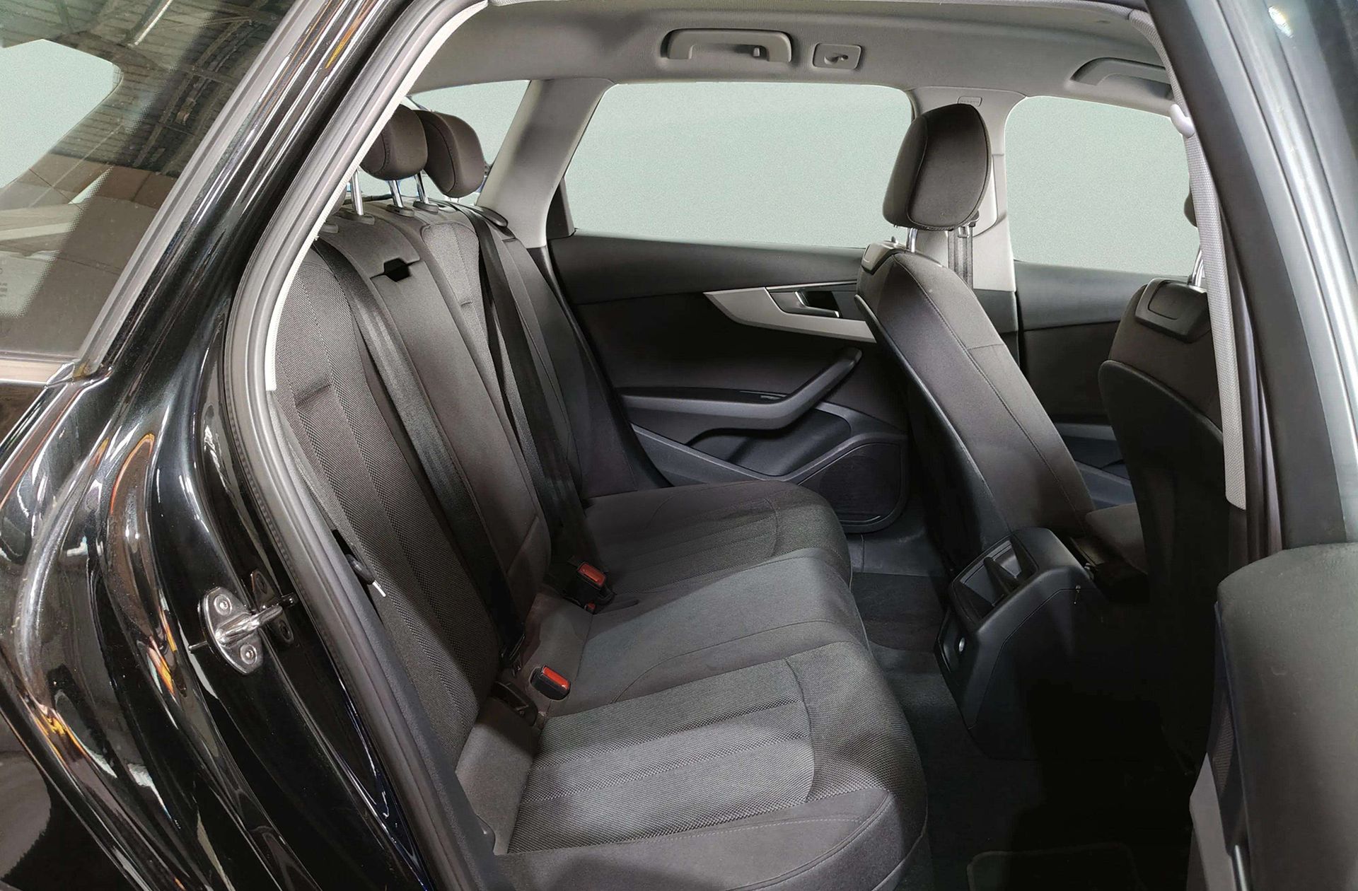 Audi A4 Avant Advanced 35 TFSI S tronic - foto 21