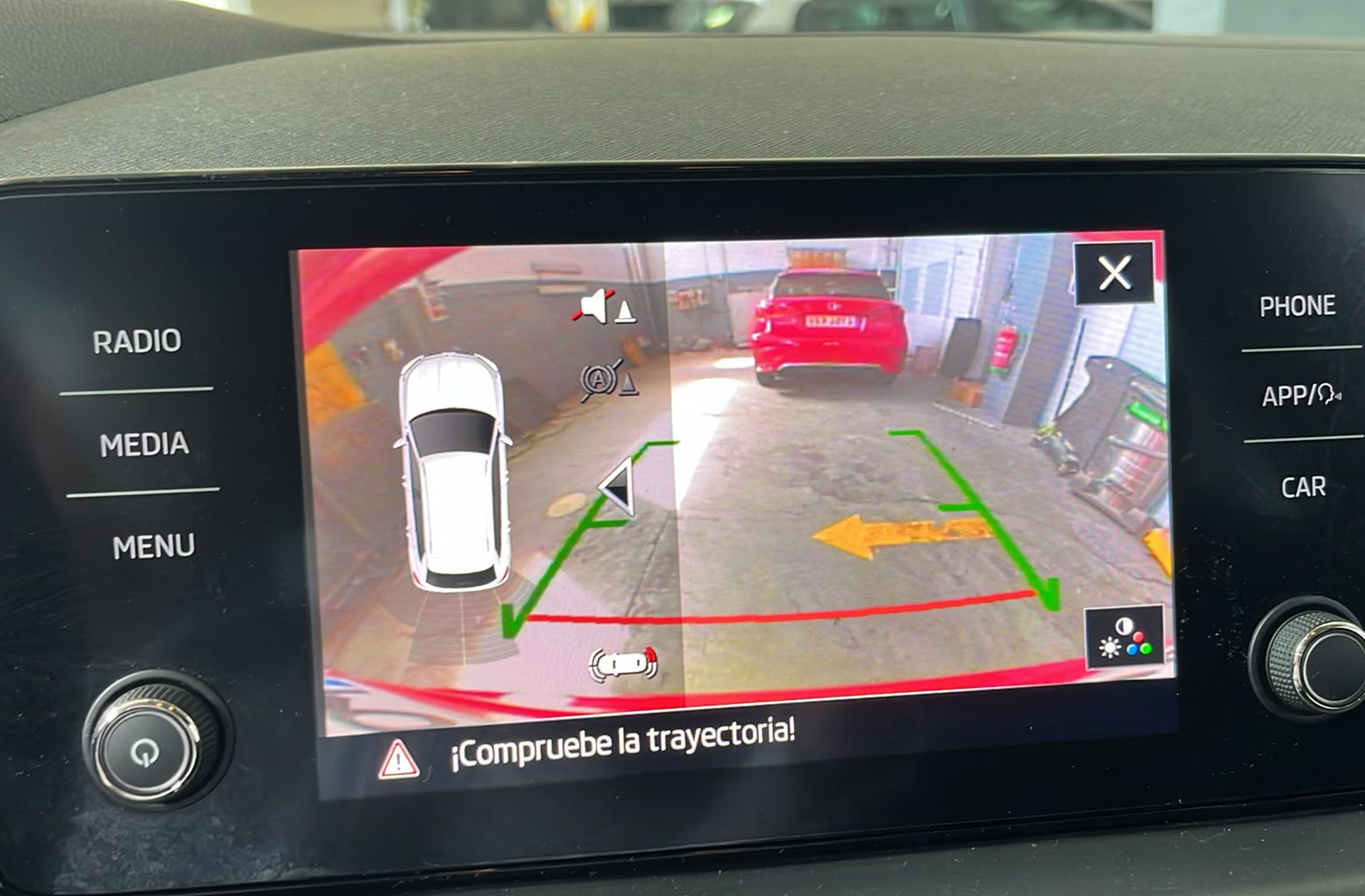 Škoda Kamiq 1.0 TSI Ambition - foto 8
