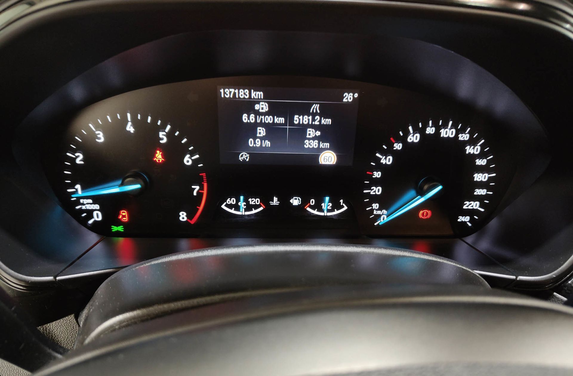 Ford Focus 1.5 EcoBoost ST-Line - foto 23