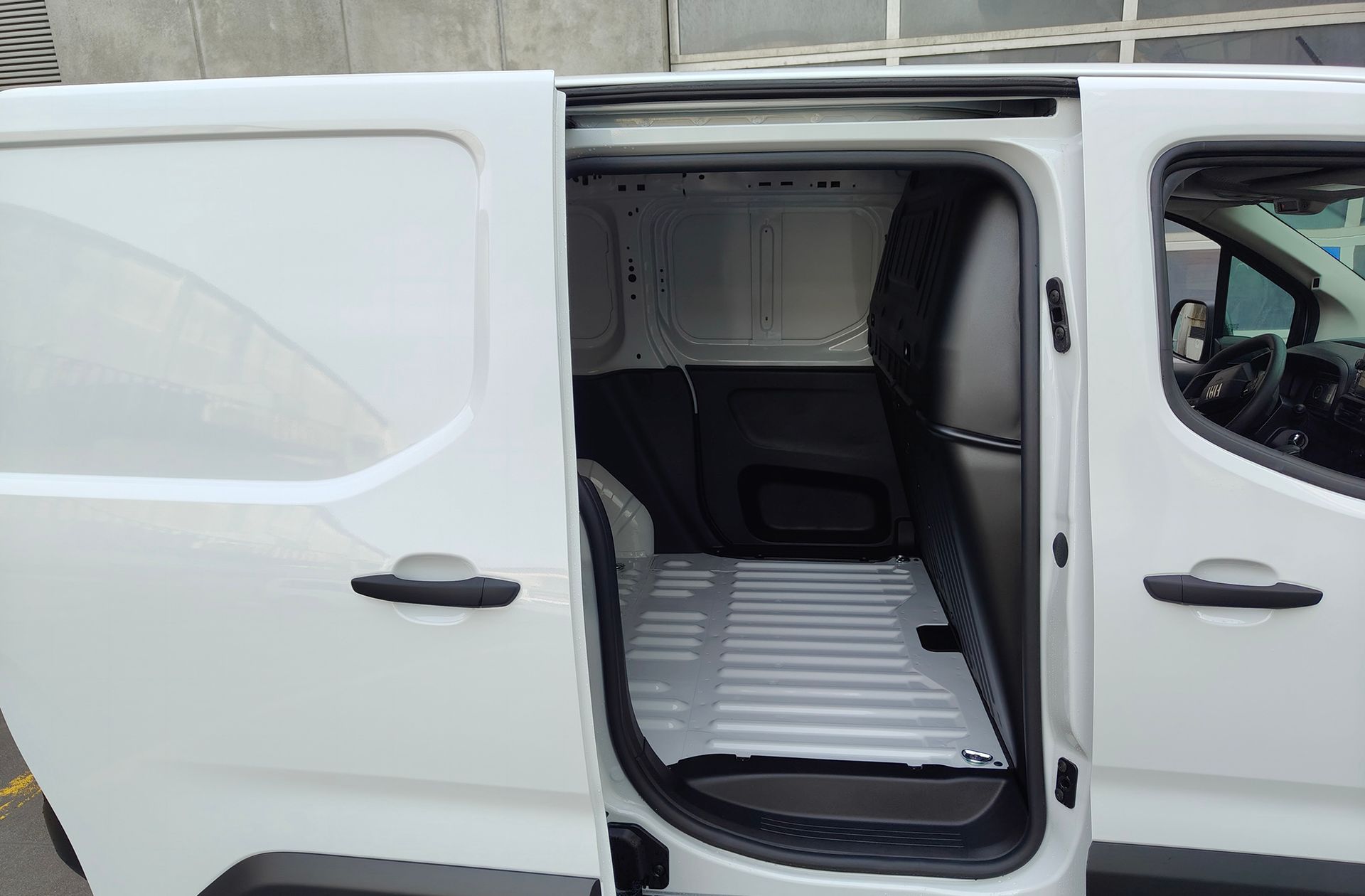 Fiat Doblò Furgon Furgón BlueHDi 100 M - foto 17
