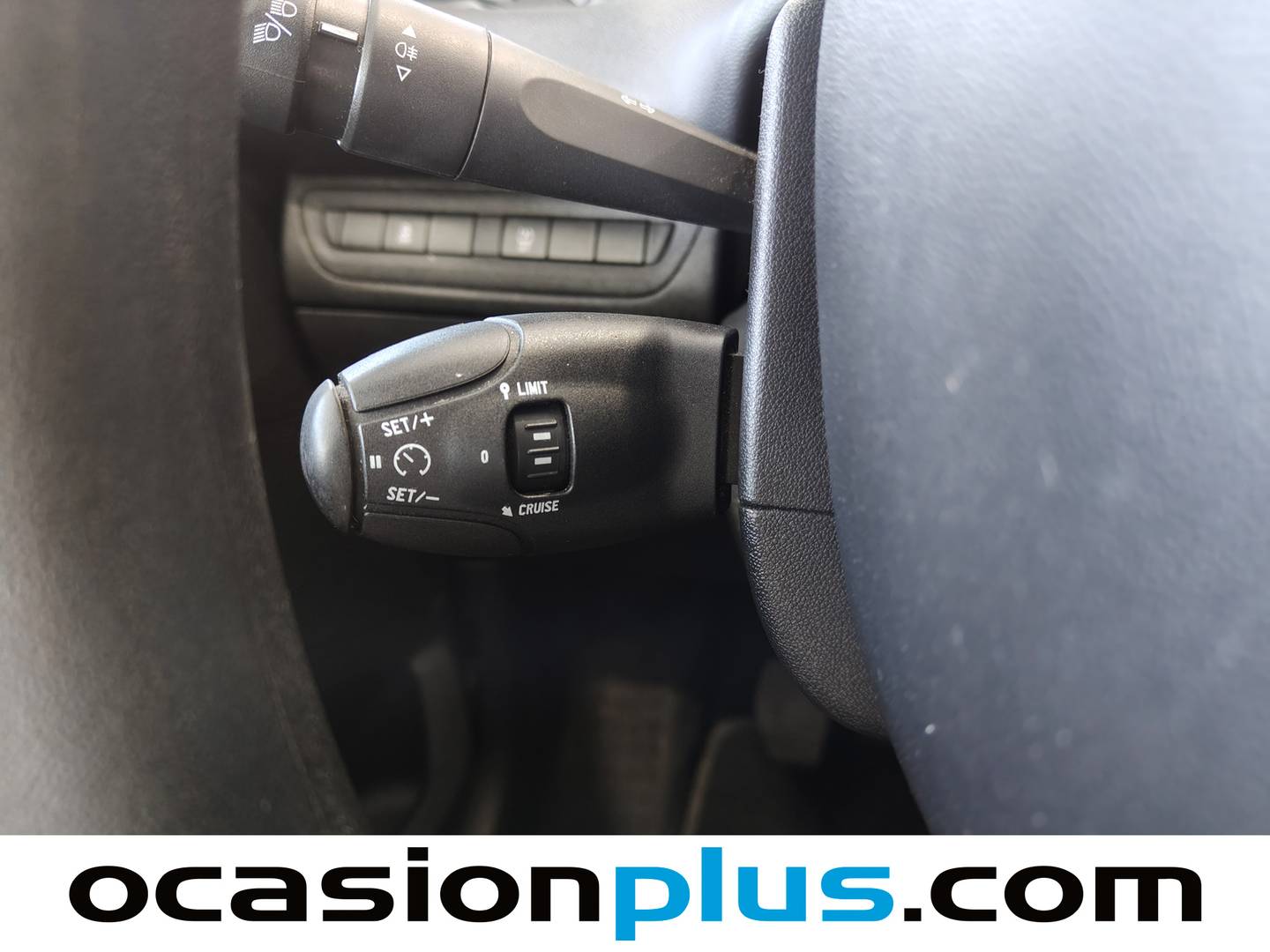 Extras y acabados del Peugeot 208 Peugeot 208 1.4 HDi Business Line (68 CV)