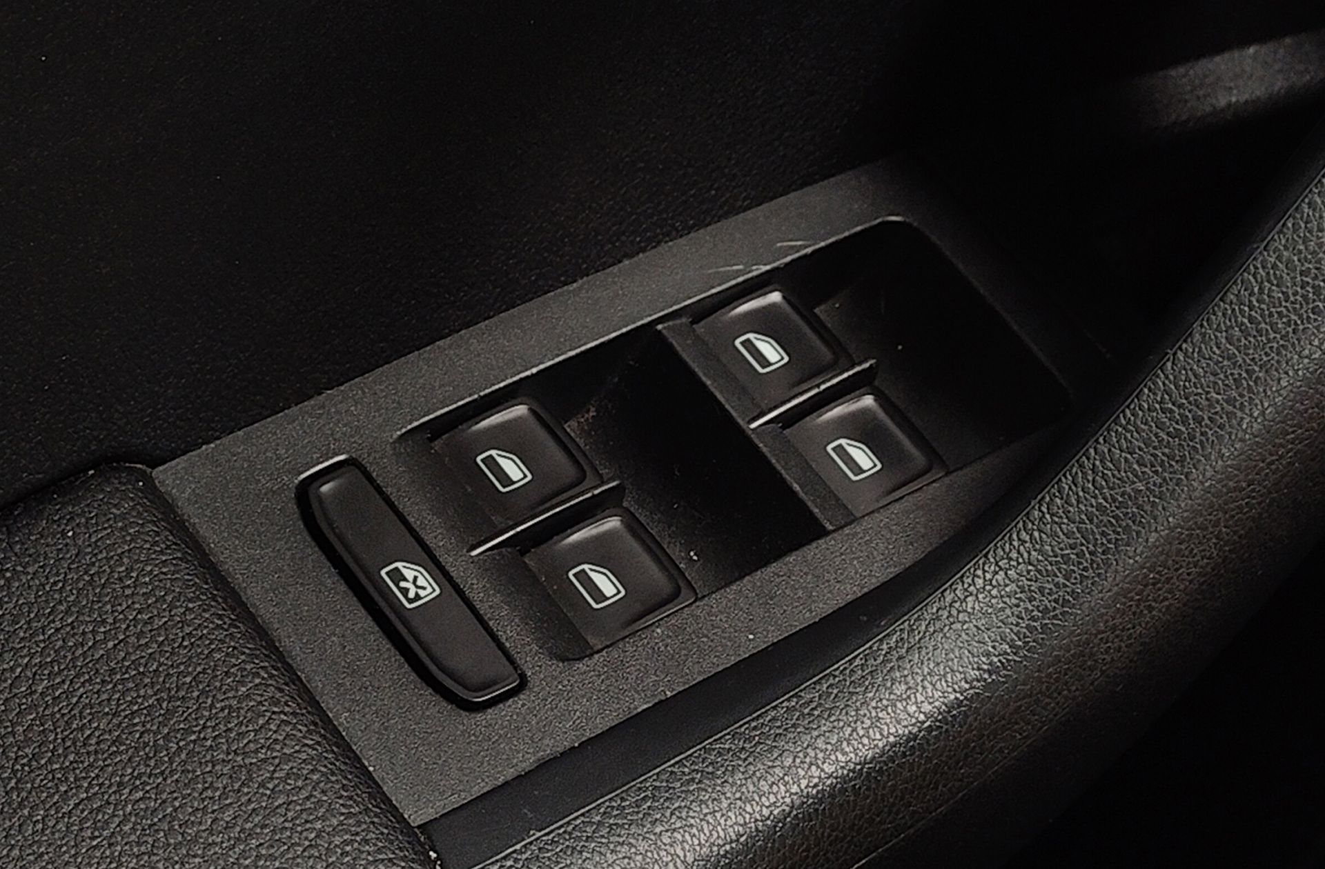 Škoda Octavia 2.0 TDI RS - foto 34