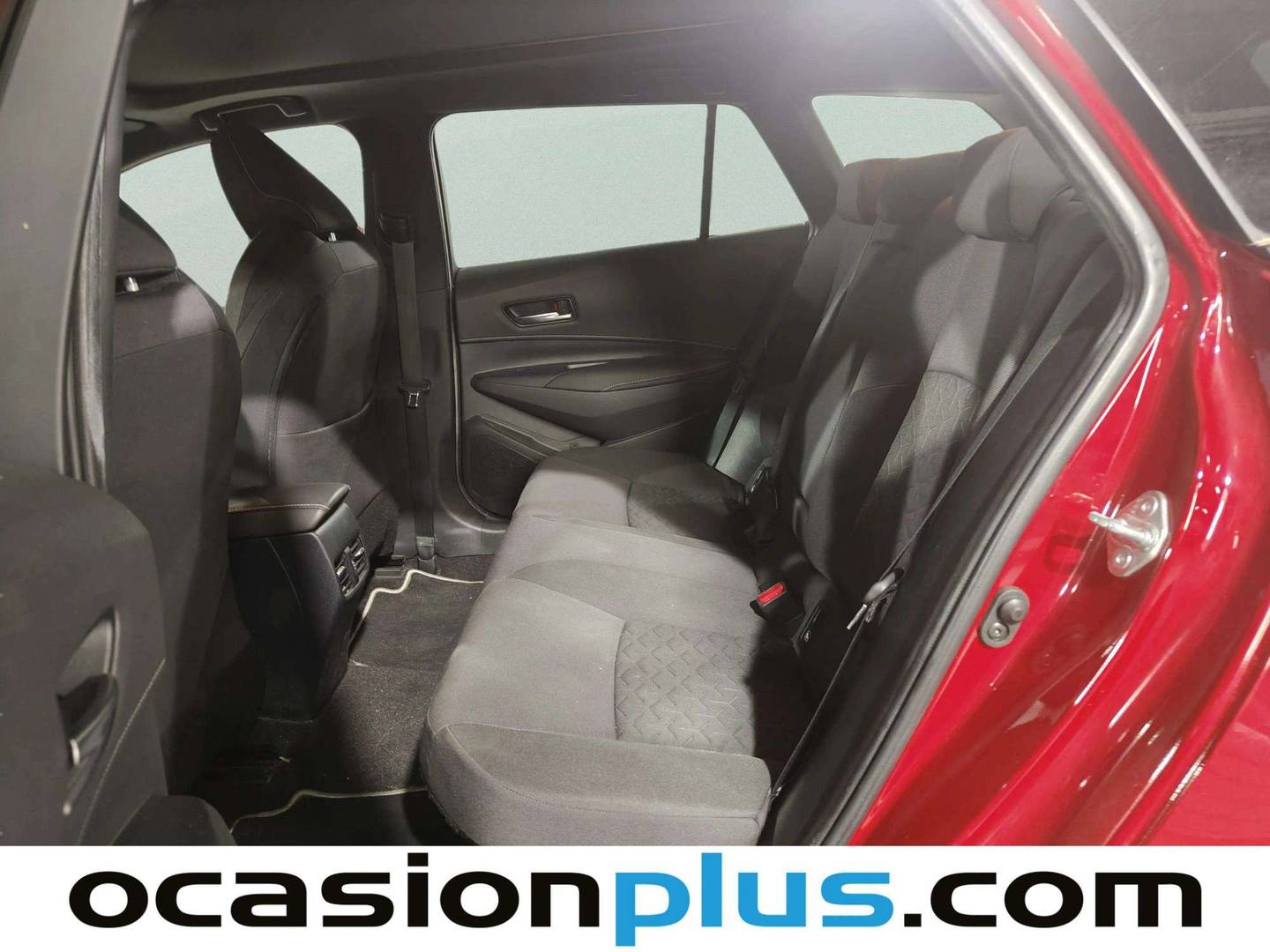 Foto asientos traseros Toyota Corolla Toyota Corolla Touring Sports 180H Feel! E-CVT (180 CV)