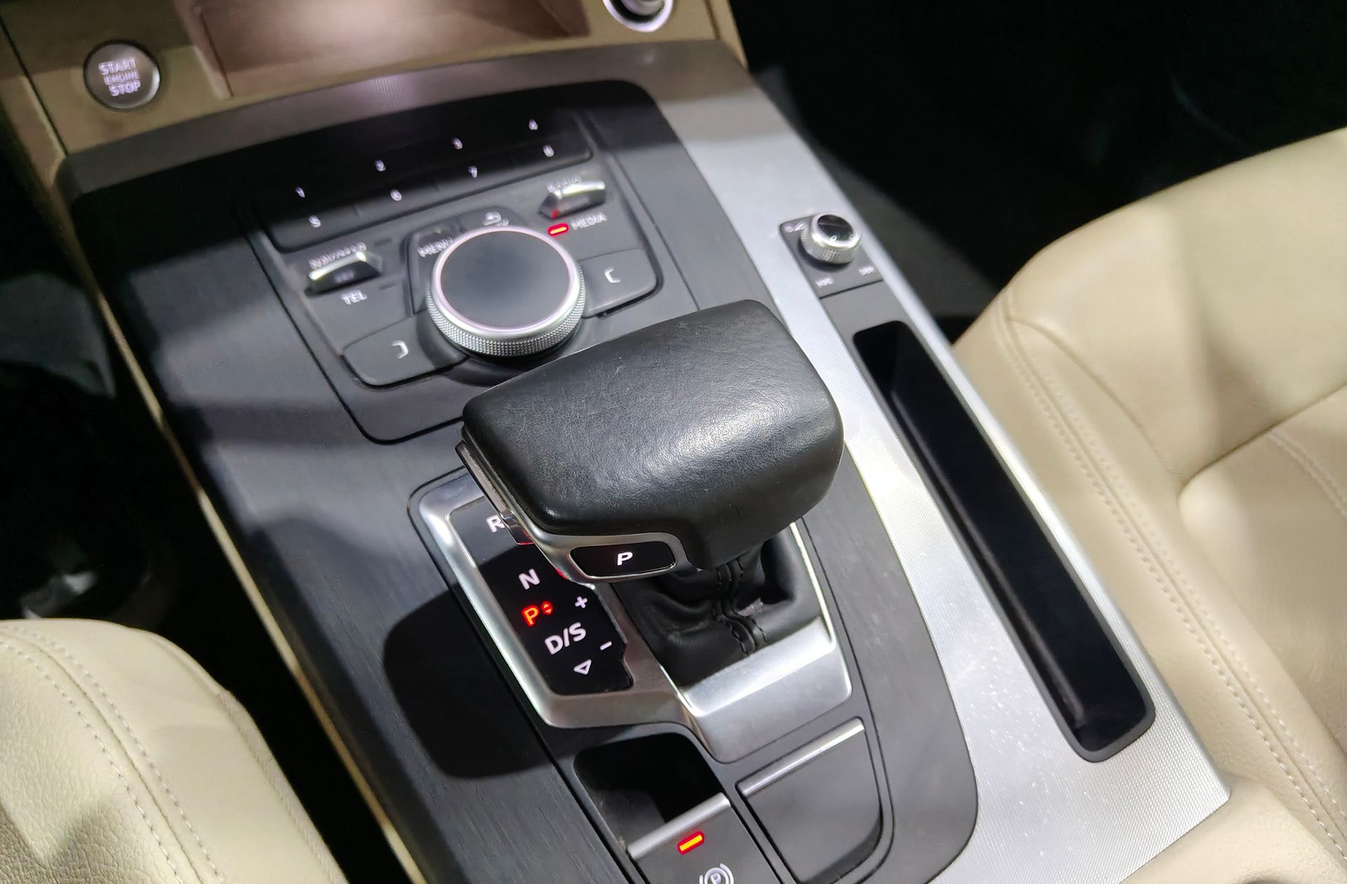 Audi Q5 Design 2.0 TDI quattro S tronic - foto 5