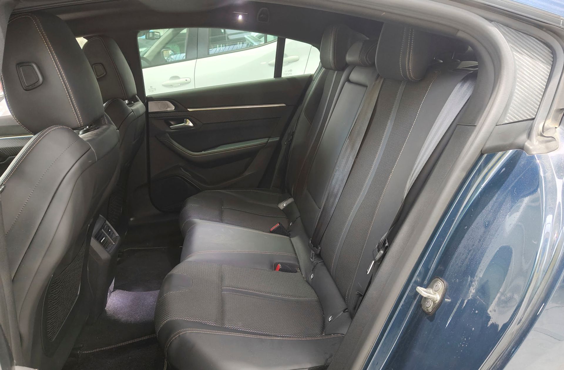 Peugeot 508 BlueHDi 130 GT Line EAT8 - foto 13