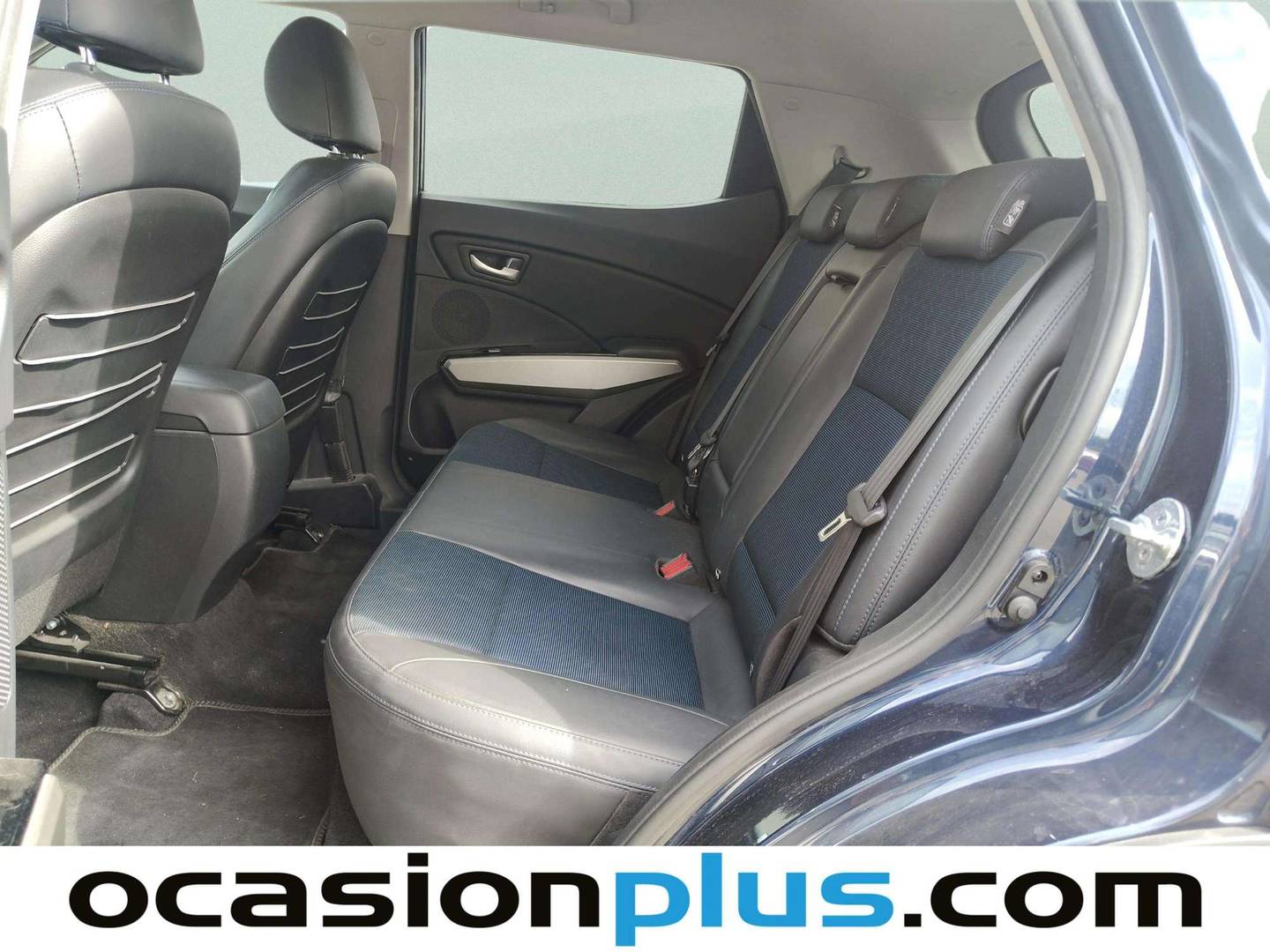 Foto asientos traseros SsangYong Tivoli SsangYong Tivoli D16T Premium 4x2 (115 CV)