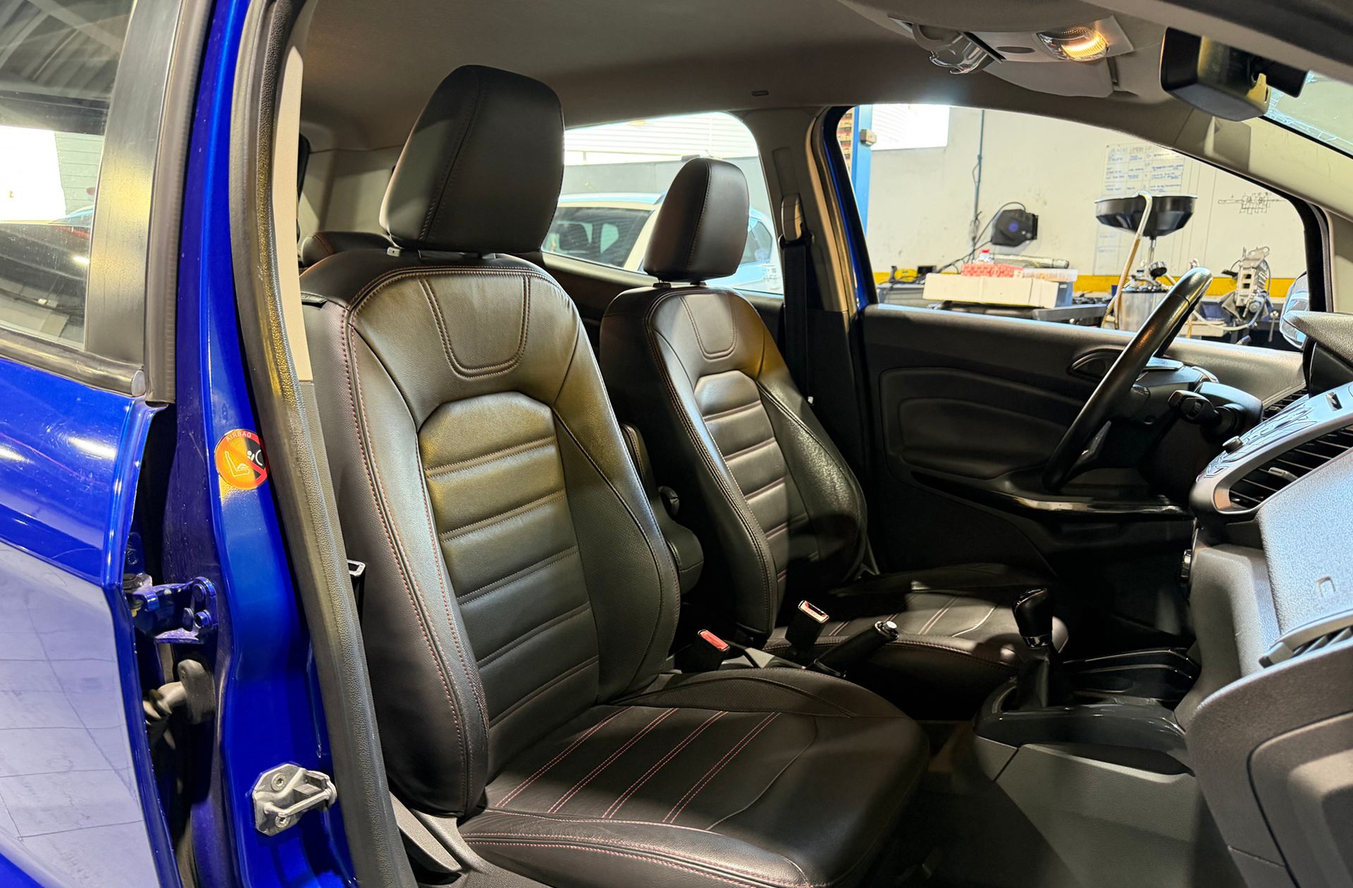 Ford EcoSport 1.5 TDCi Limited Edition - foto 14