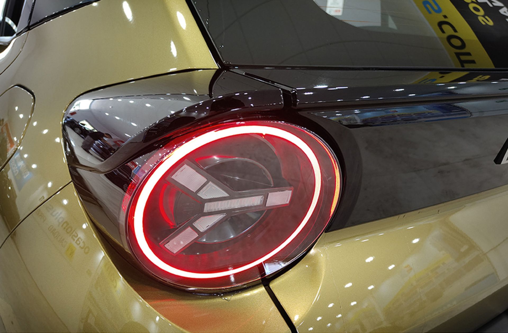Lancia Ypsilon Hybrid - foto 16