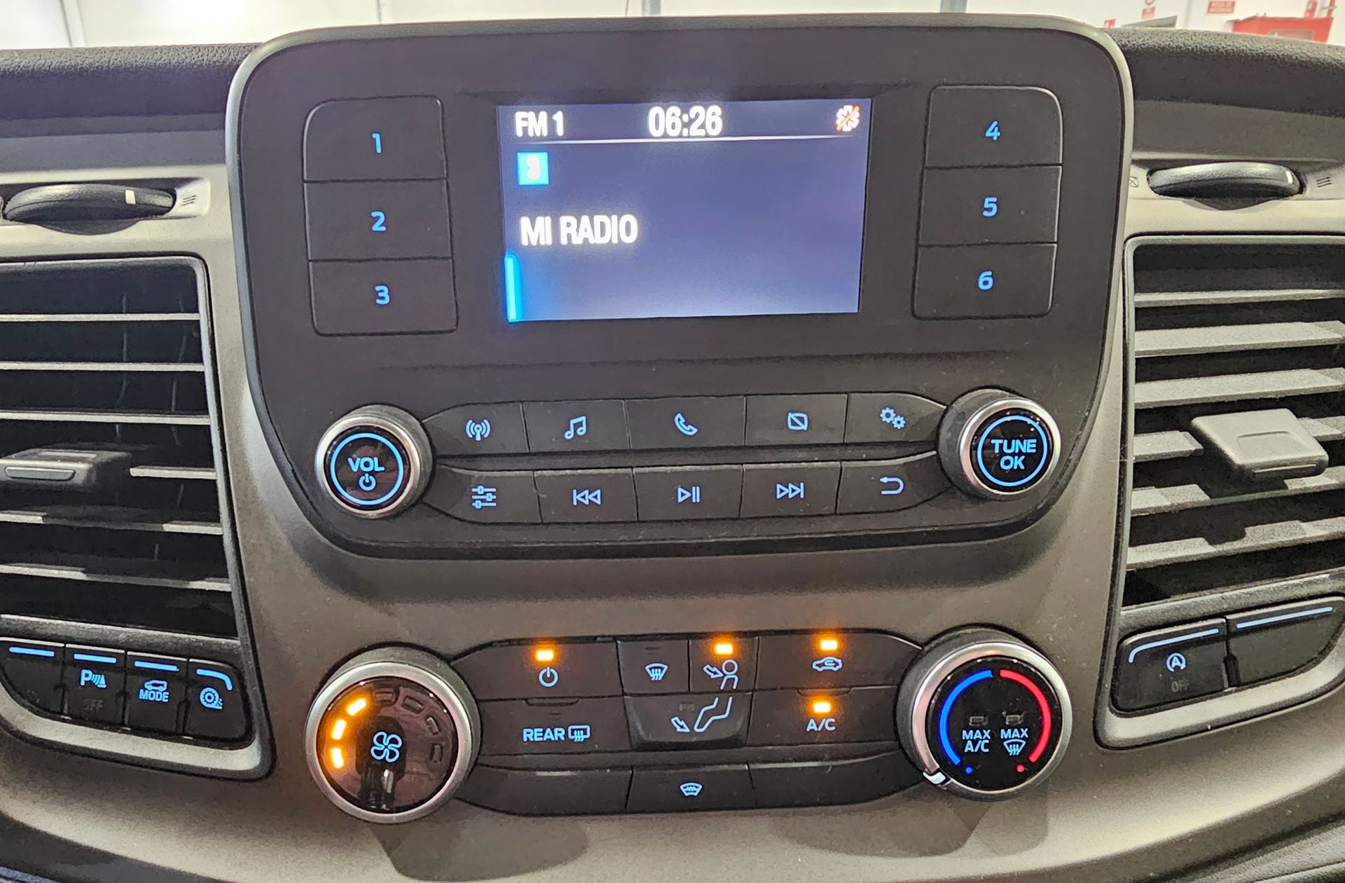 Ford Transit Kombi 350 L2H2 Trend - foto 26