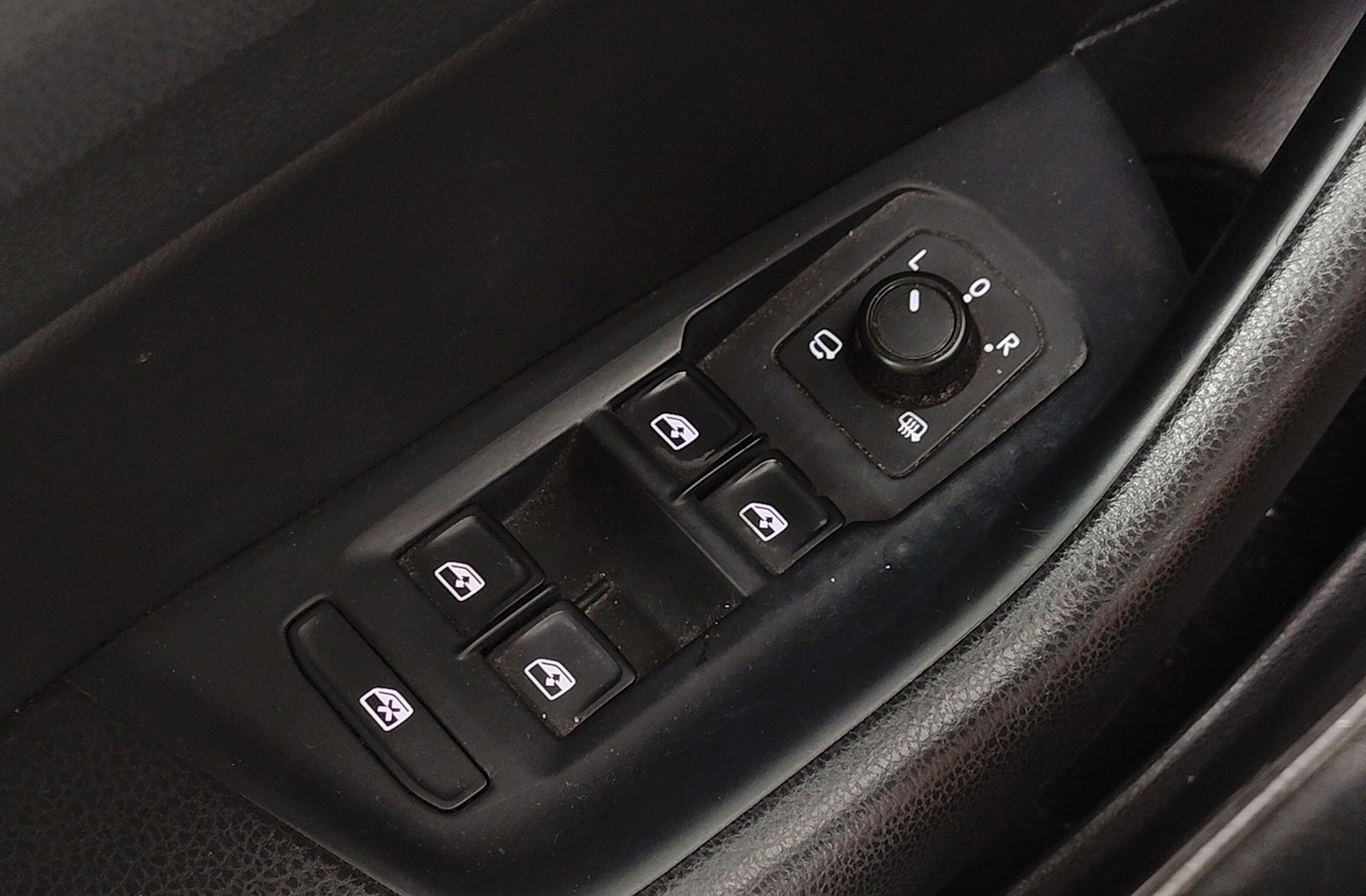 Volkswagen Arteon R-Line 2.0 TDI DSG - foto 39