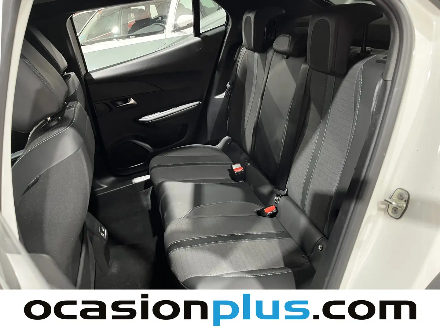 Foto Peugeot 2008 Peugeot 2008 PureTech 100 S&S Allure (100 CV)