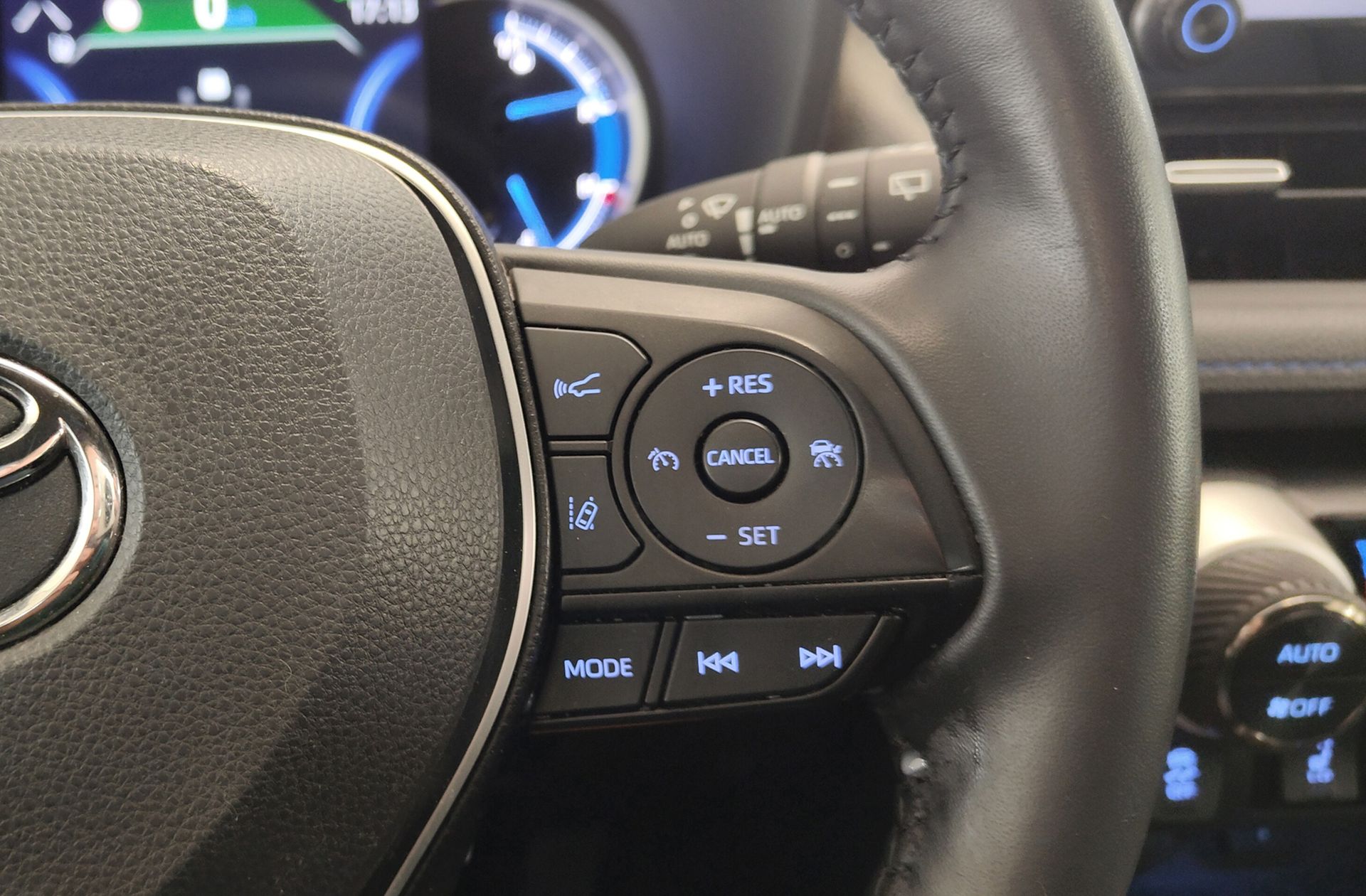 Toyota RAV4 2.5l hybrid Style - foto 25