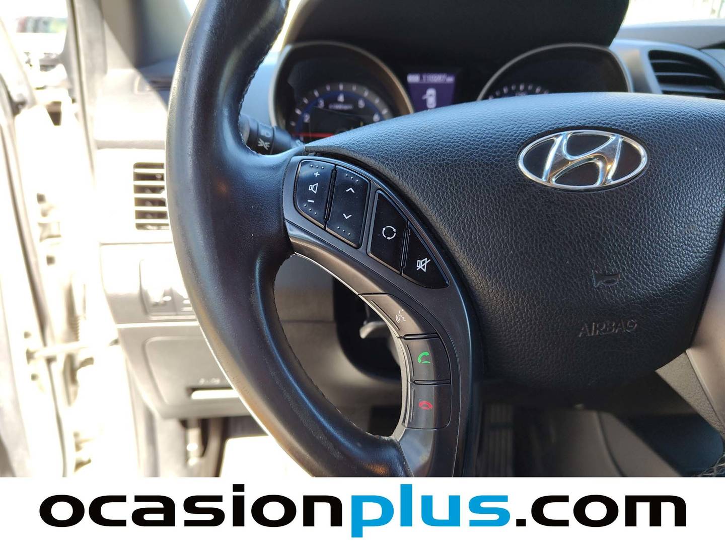 Equipamiento del Hyundai i30 Hyundai i30 1.4 MPI BlueDrive Go! (100 CV)