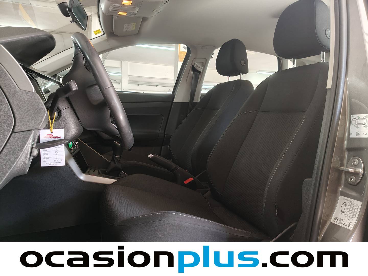 Foto asientos delanteros Volkswagen Polo Volkswagen Polo Advance 1.0 TSI (95 CV)