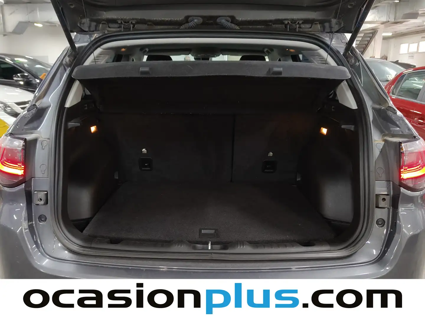 Foto Jeep Compass Jeep Compass 1.3 Gse Night Eagle FWD MT (130 CV)